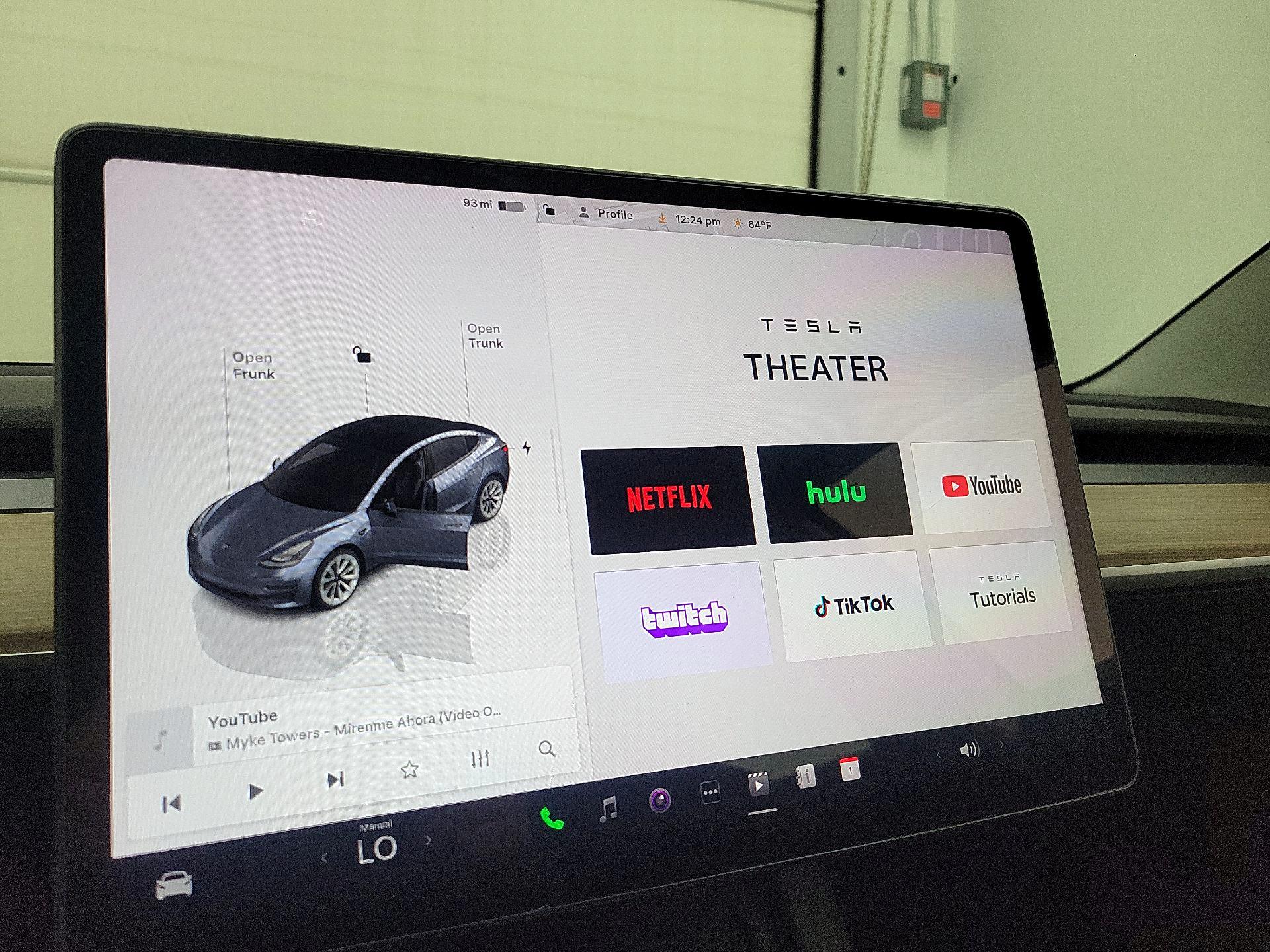 Thumbnail: 2023 Tesla Model 3 - 14