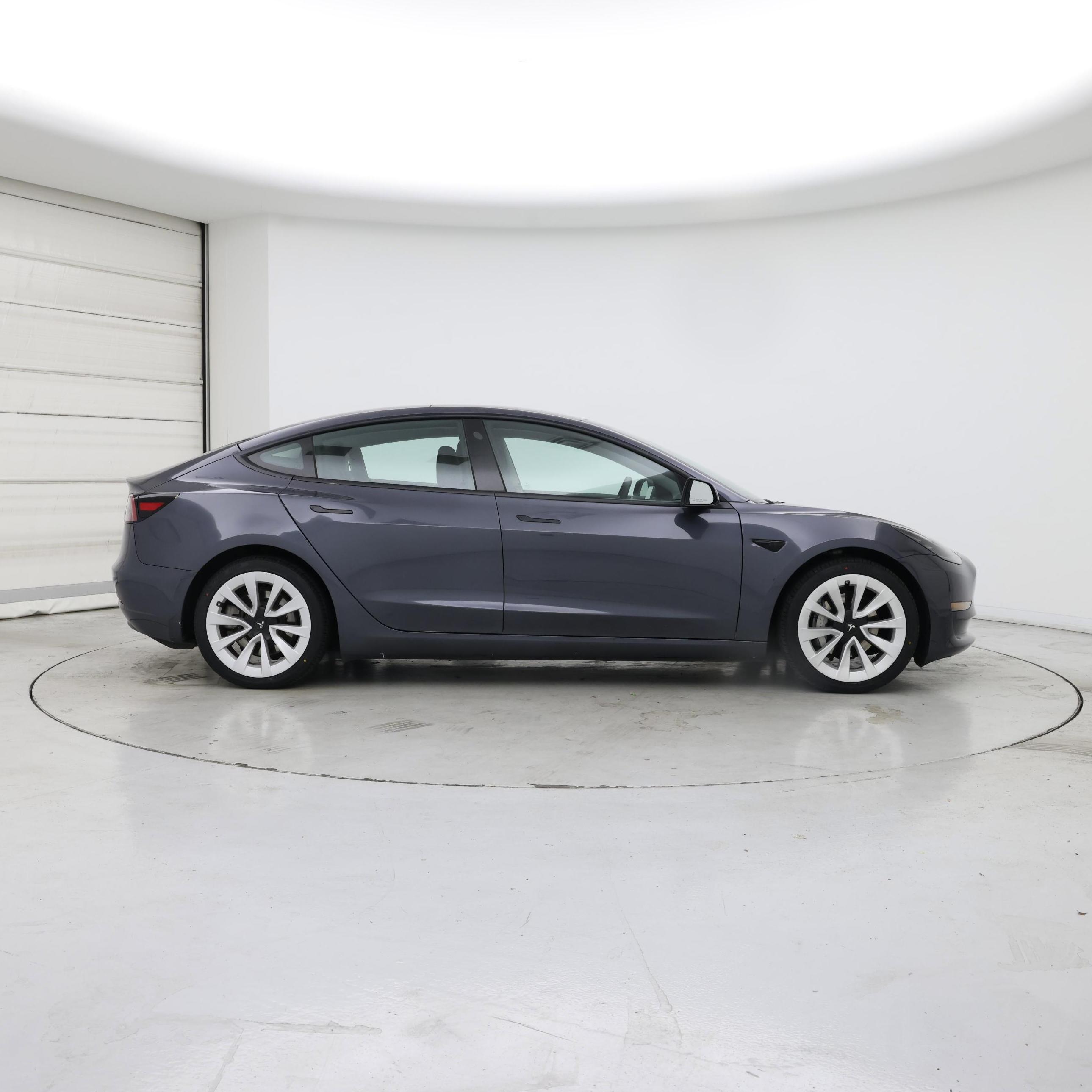 Thumbnail: 2023 Tesla Model 3 - 7