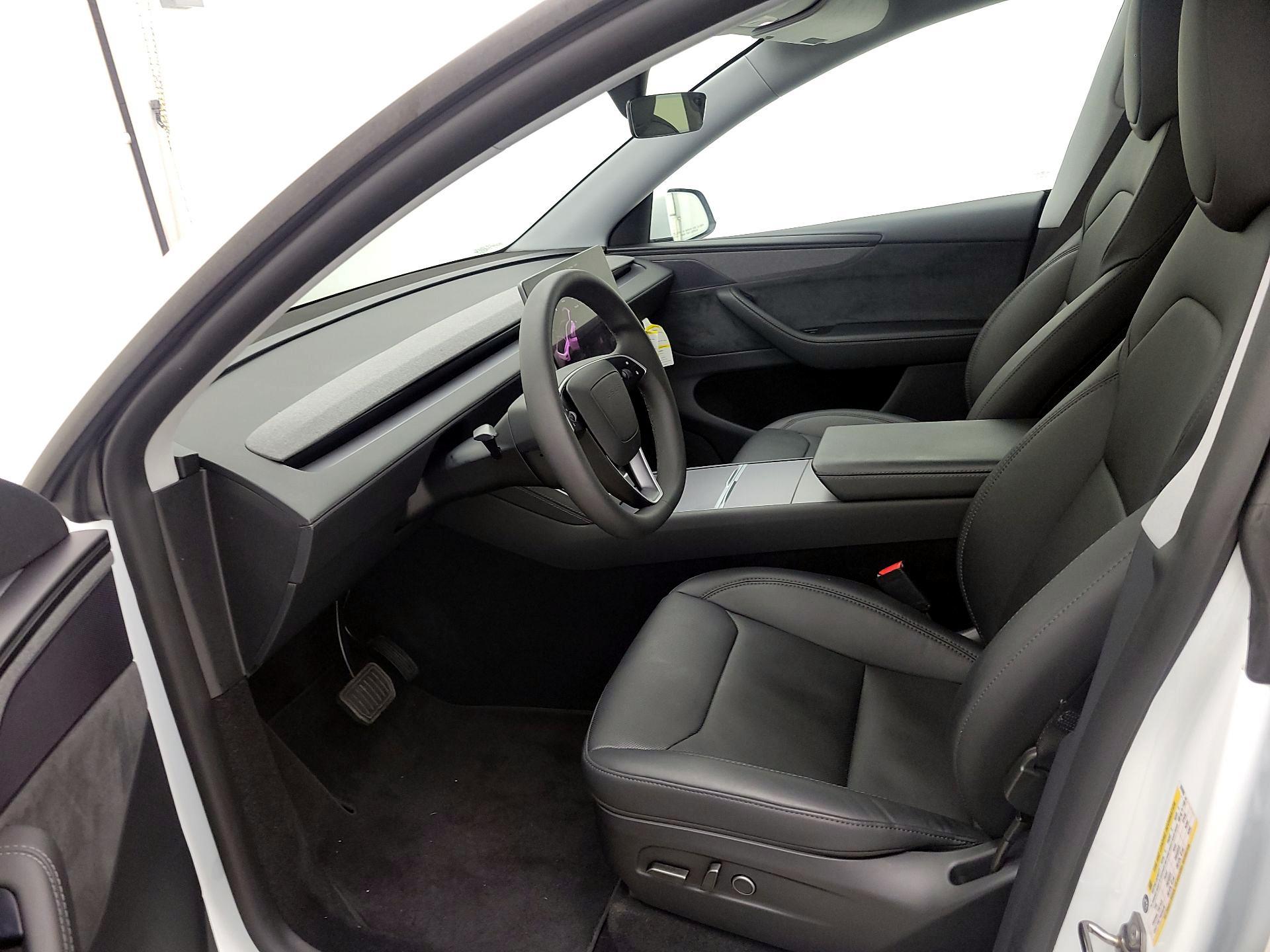 Thumbnail: 2026 Tesla Model Y - 11