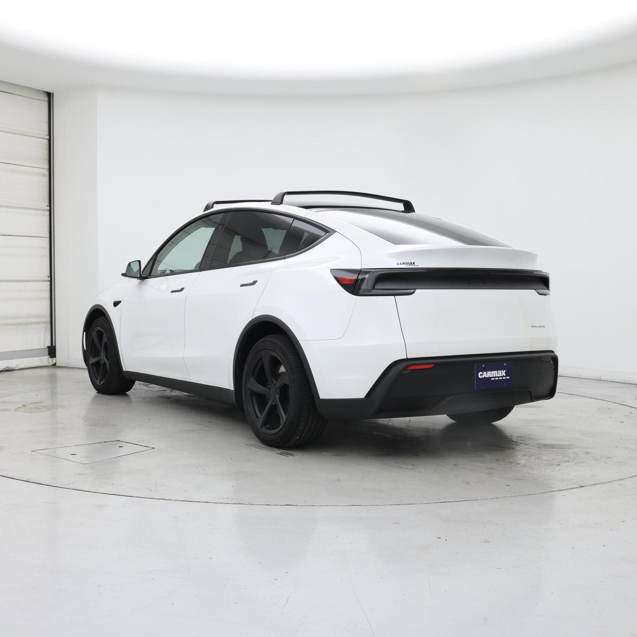 Thumbnail: 2026 Tesla Model Y - 2