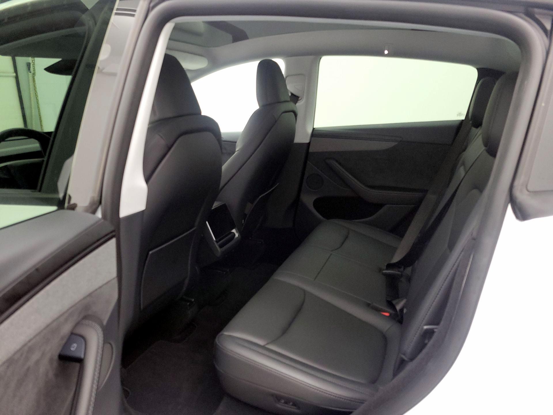 Thumbnail: 2026 Tesla Model Y - 19