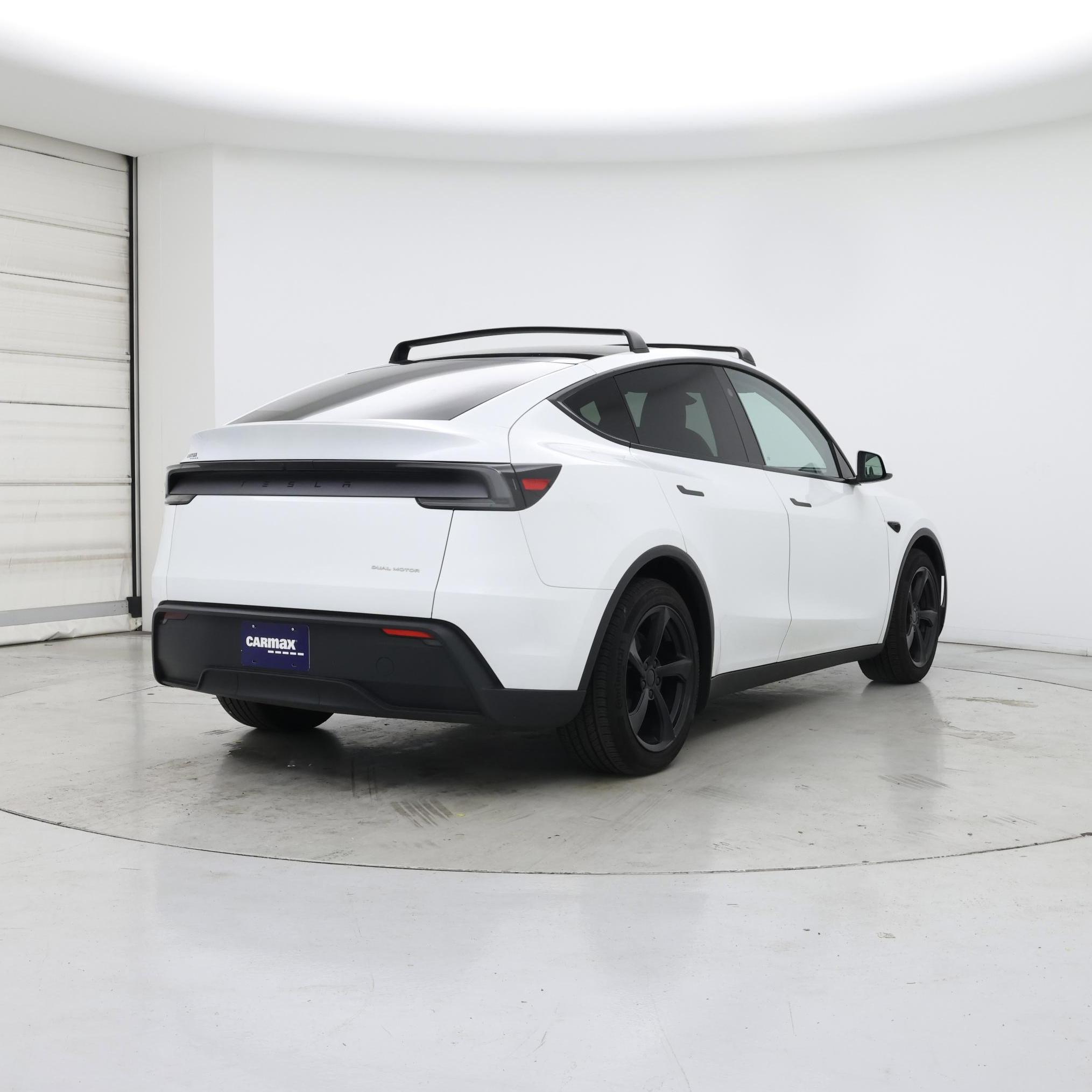 Thumbnail: 2026 Tesla Model Y - 8