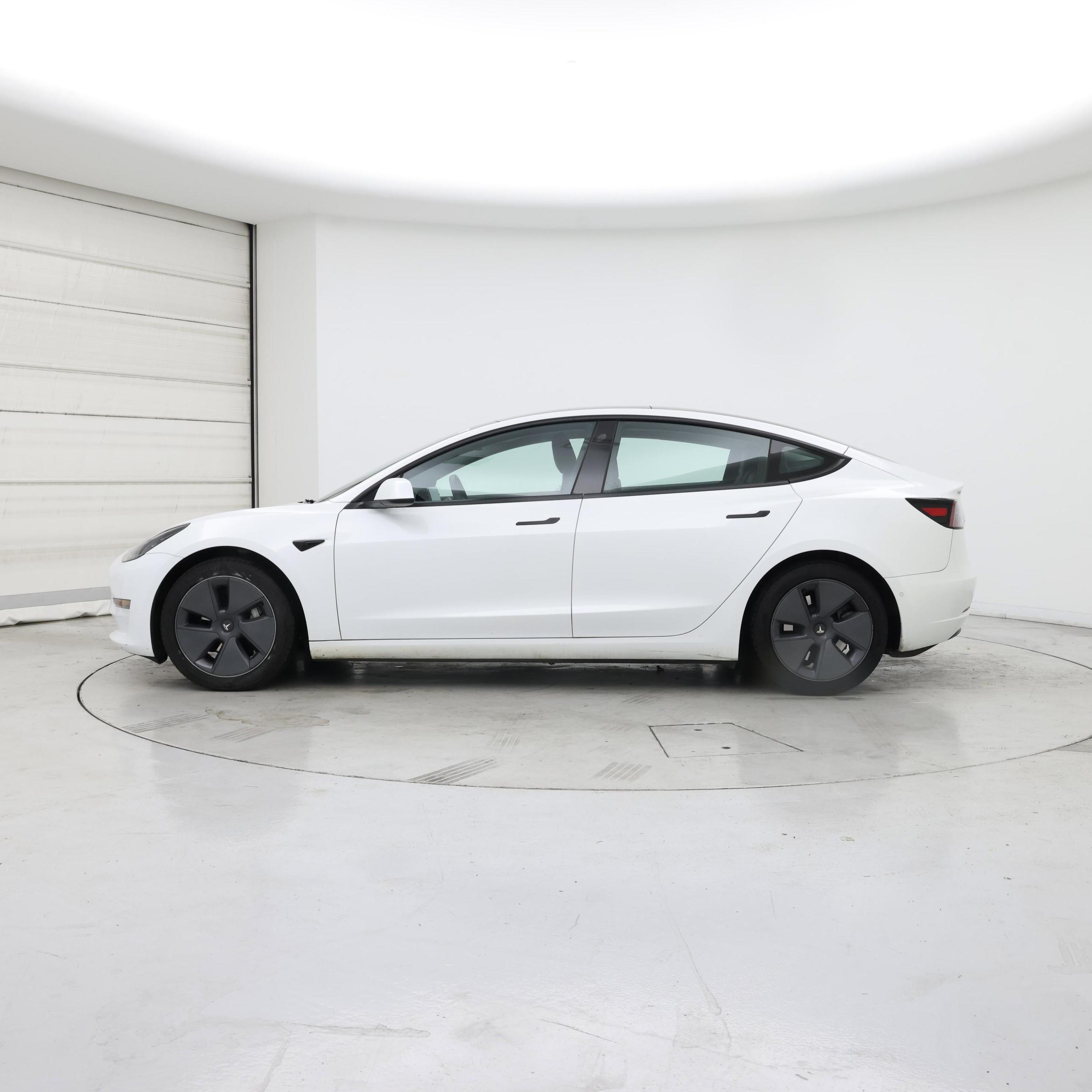 Thumbnail: 2022 Tesla Model 3 - 3