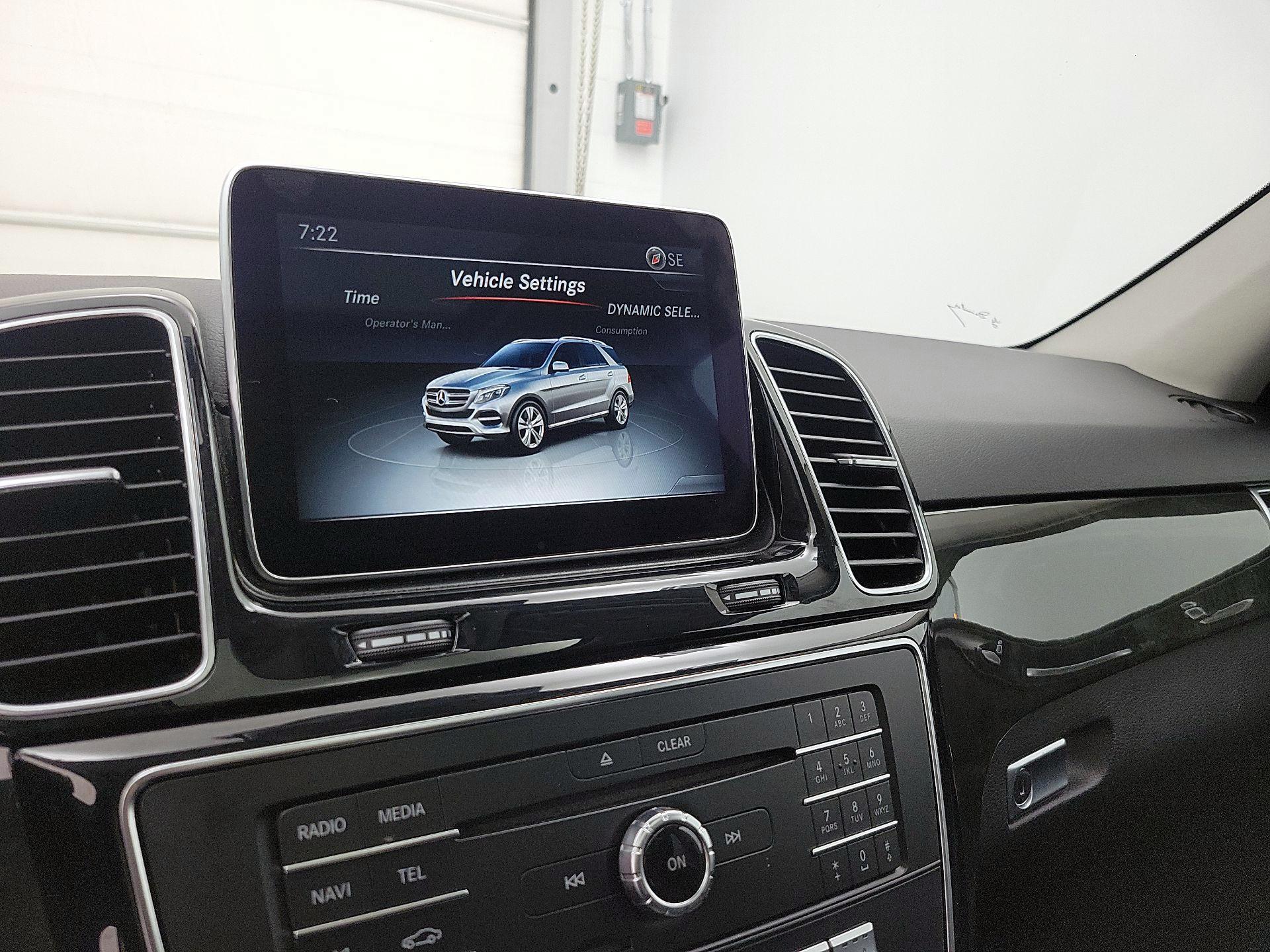 Thumbnail: 2016 Mercedes-Benz GLE - 15