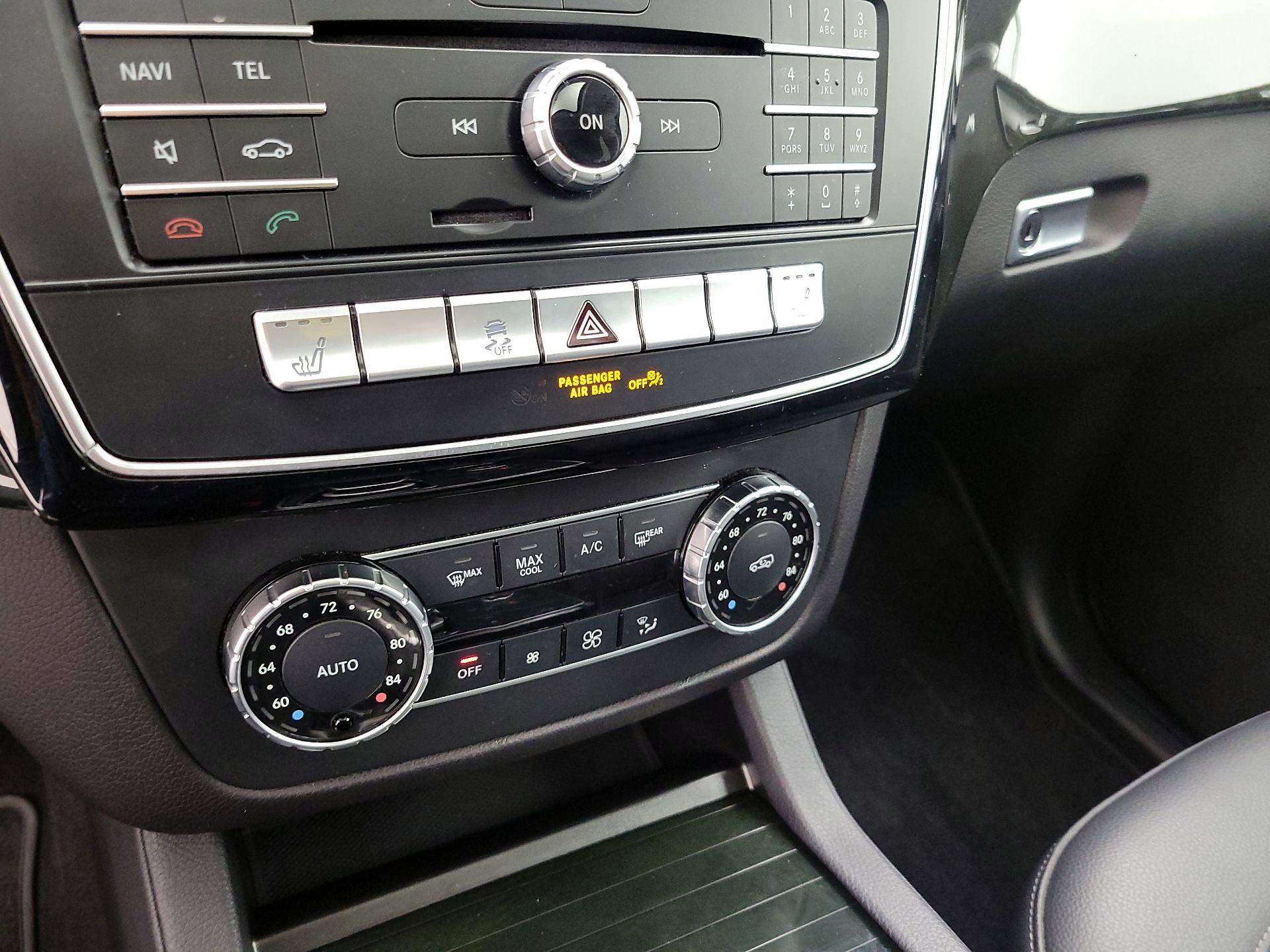 Thumbnail: 2016 Mercedes-Benz GLE - 16