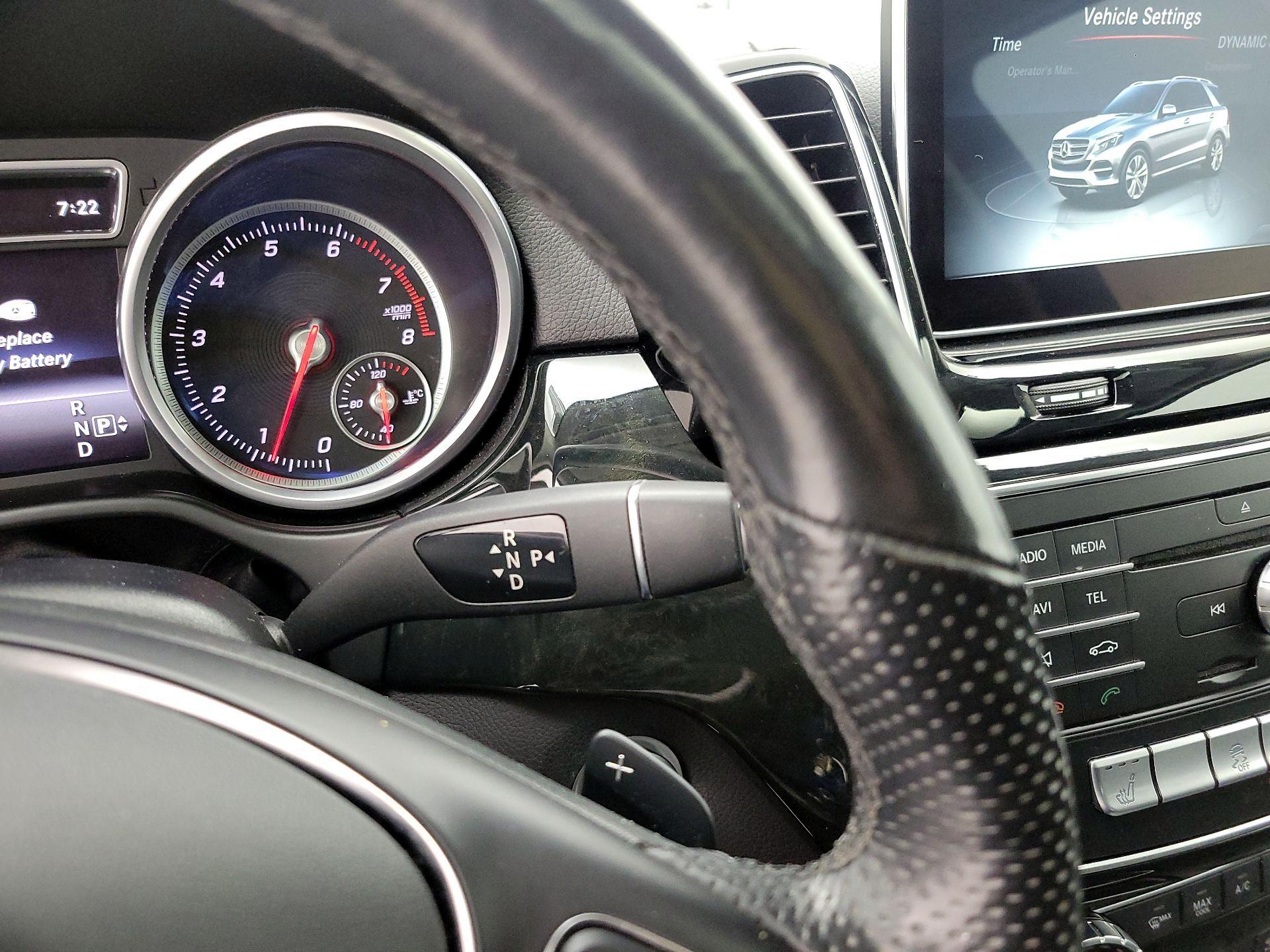 Thumbnail: 2016 Mercedes-Benz GLE - 17