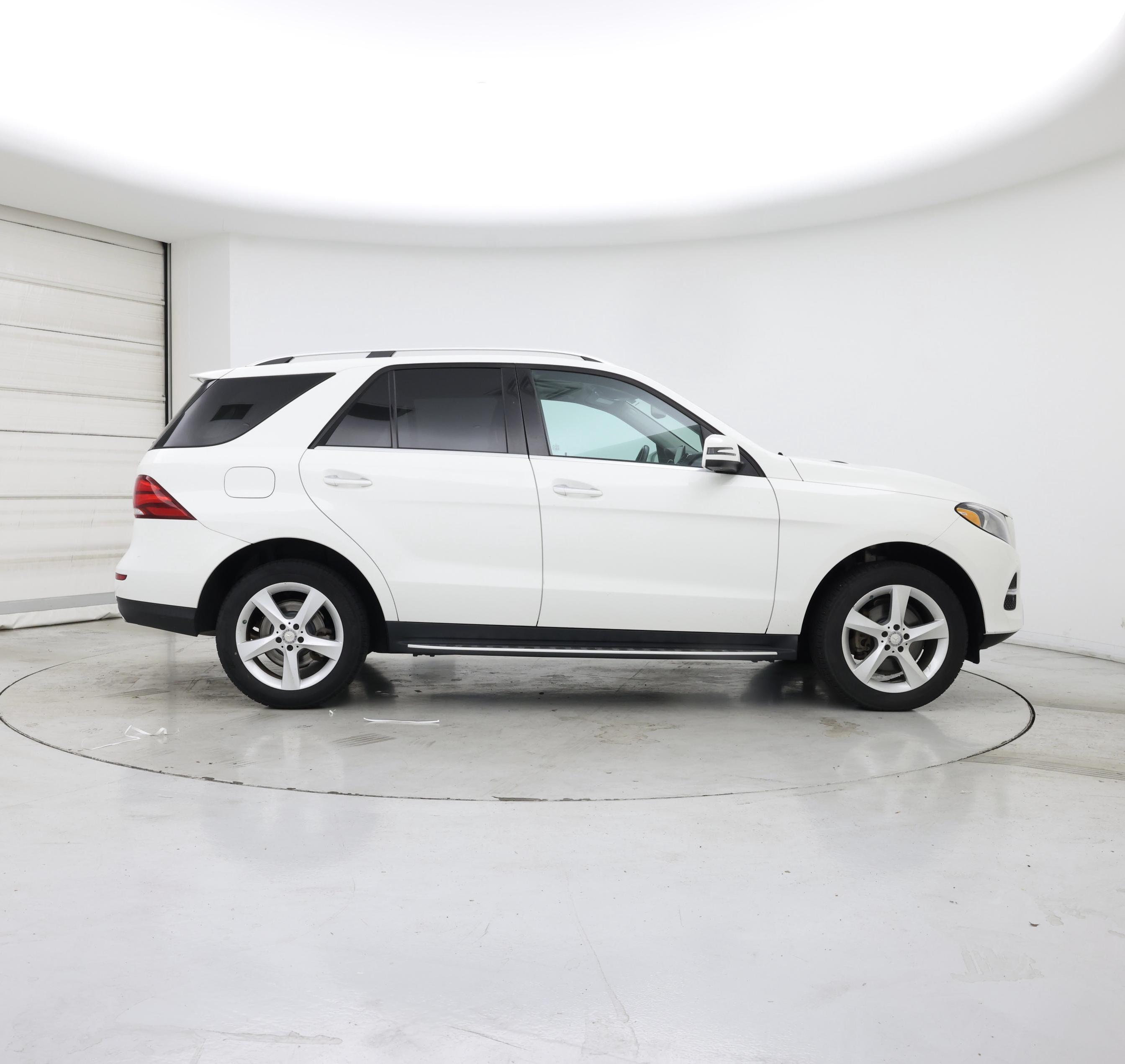 Thumbnail: 2016 Mercedes-Benz GLE - 7