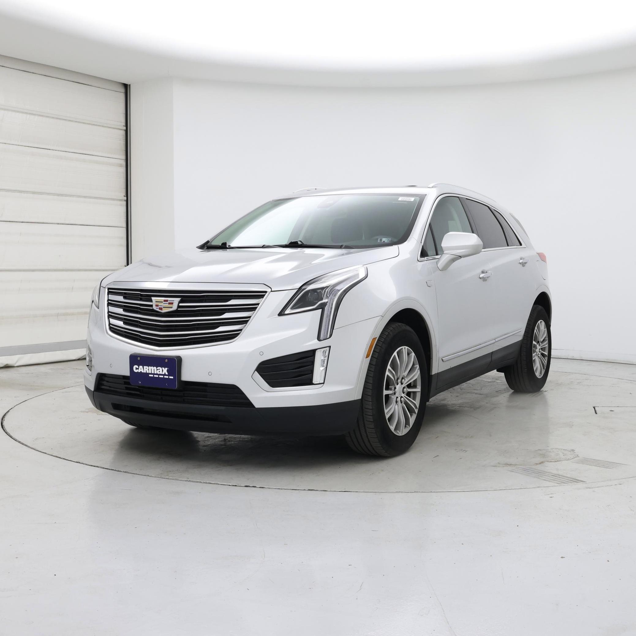 Thumbnail: 2017 Cadillac XT5 - 4
