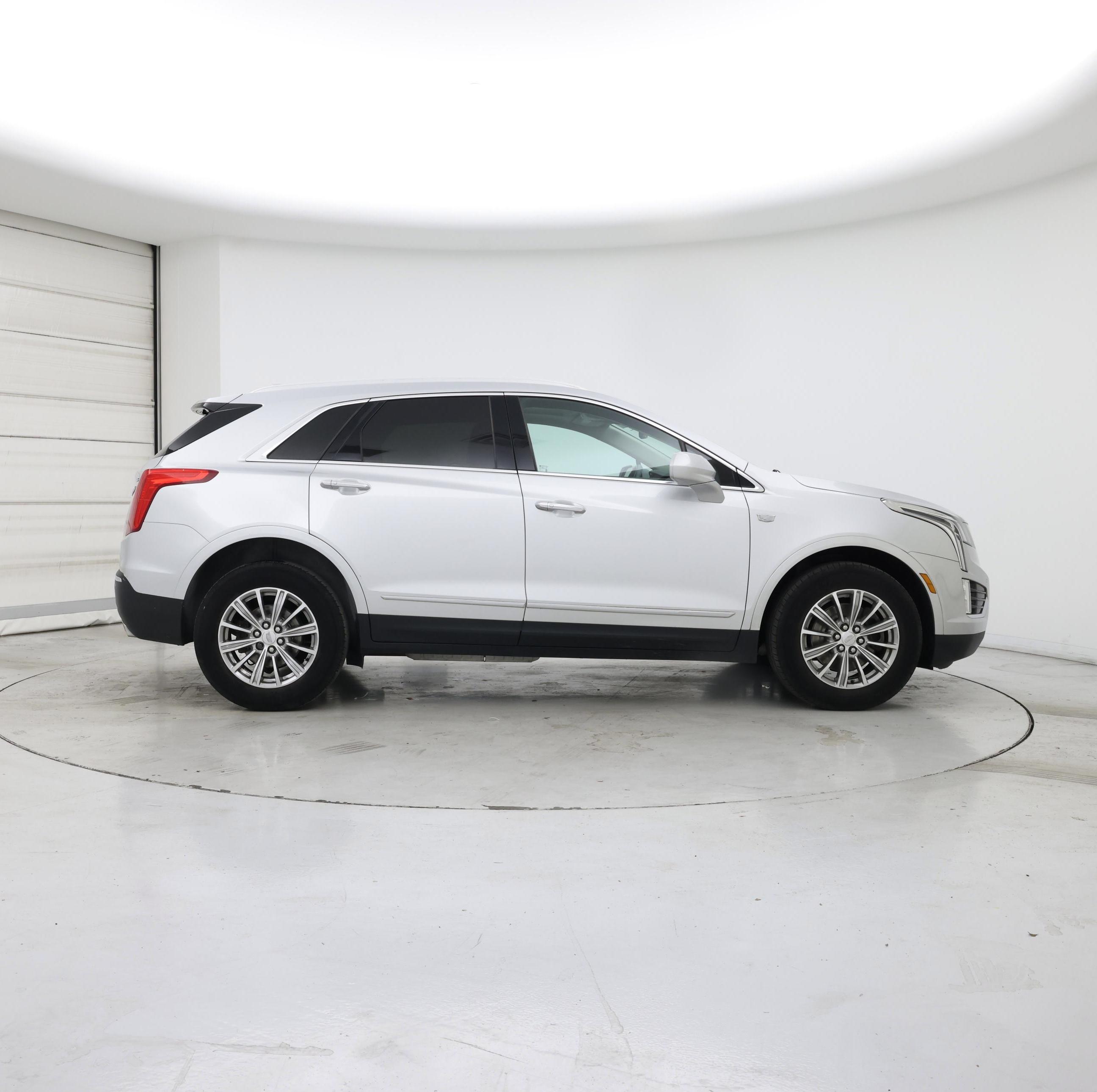 Thumbnail: 2017 Cadillac XT5 - 7