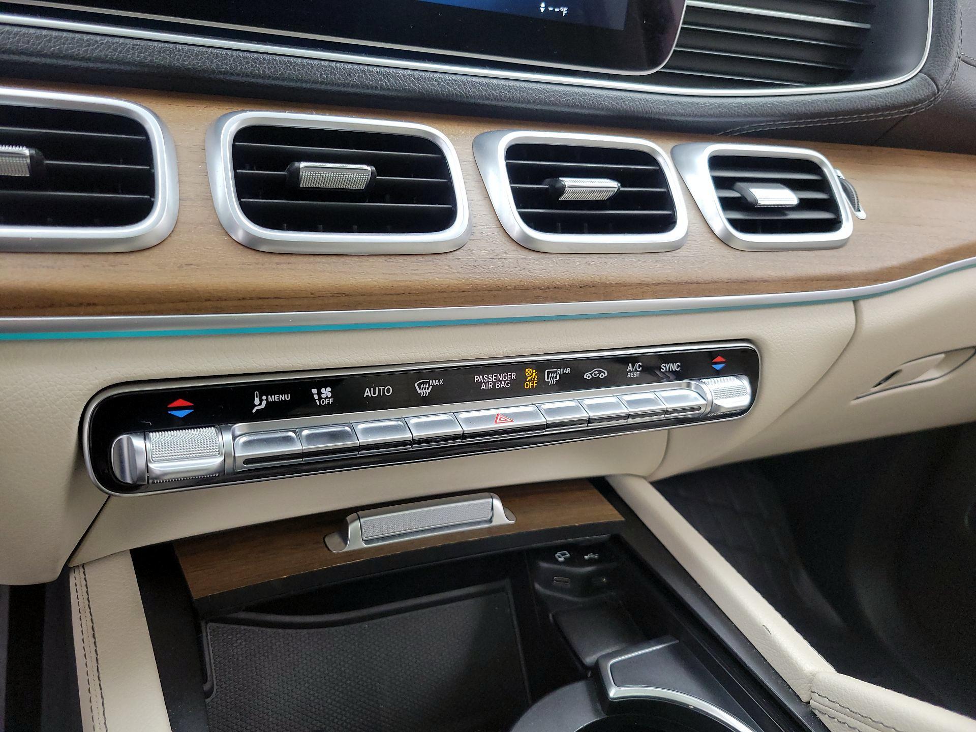 Thumbnail: 2022 Mercedes-Benz GLS - 16