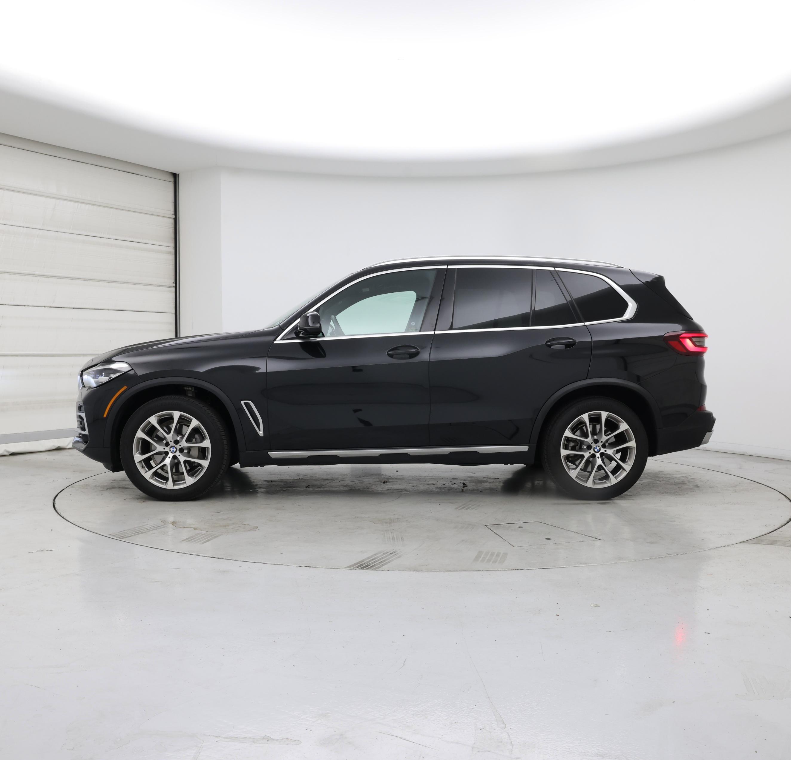Thumbnail: 2022 BMW X5 - 3