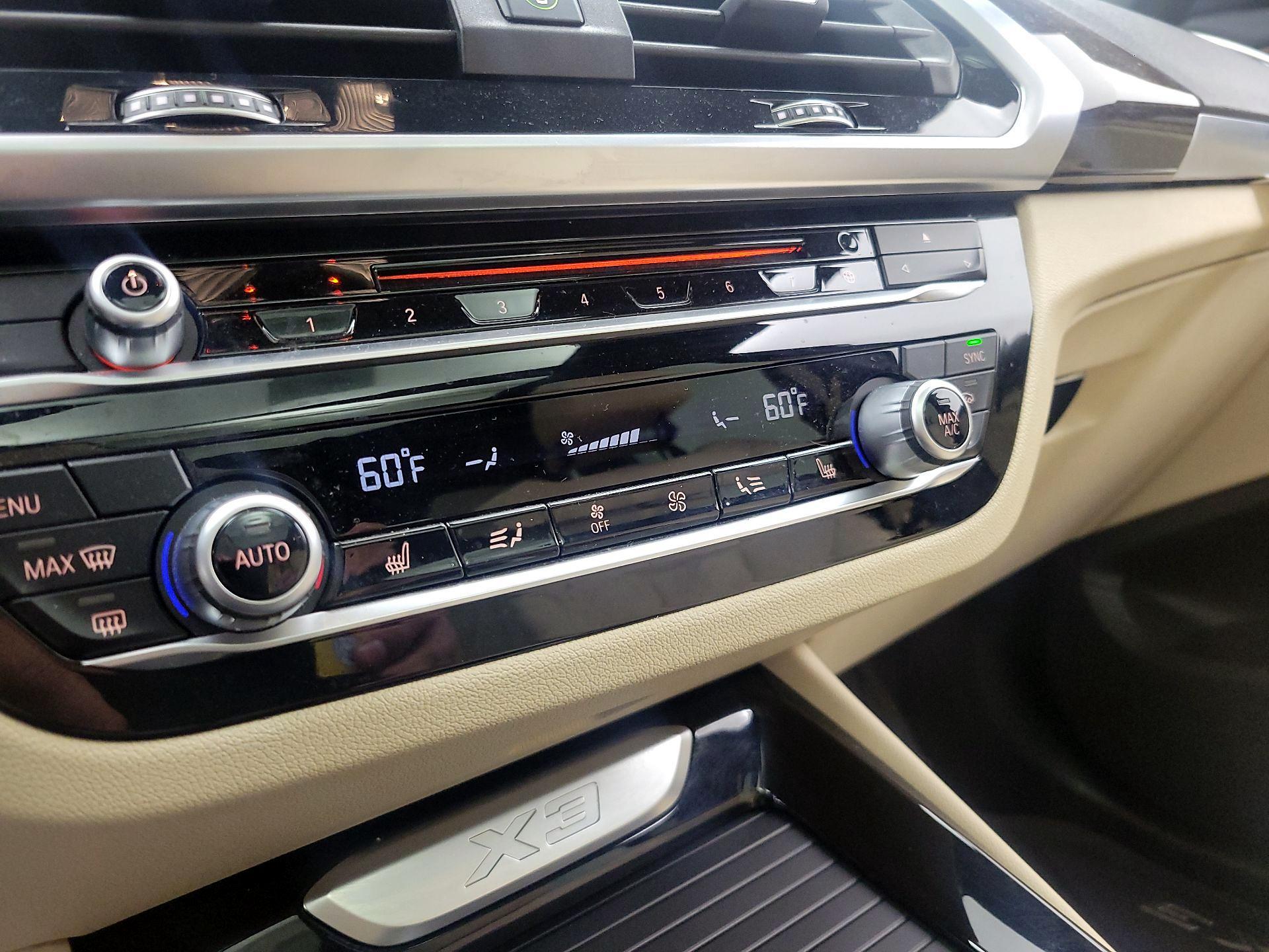 Thumbnail: 2019 BMW X3 - 15