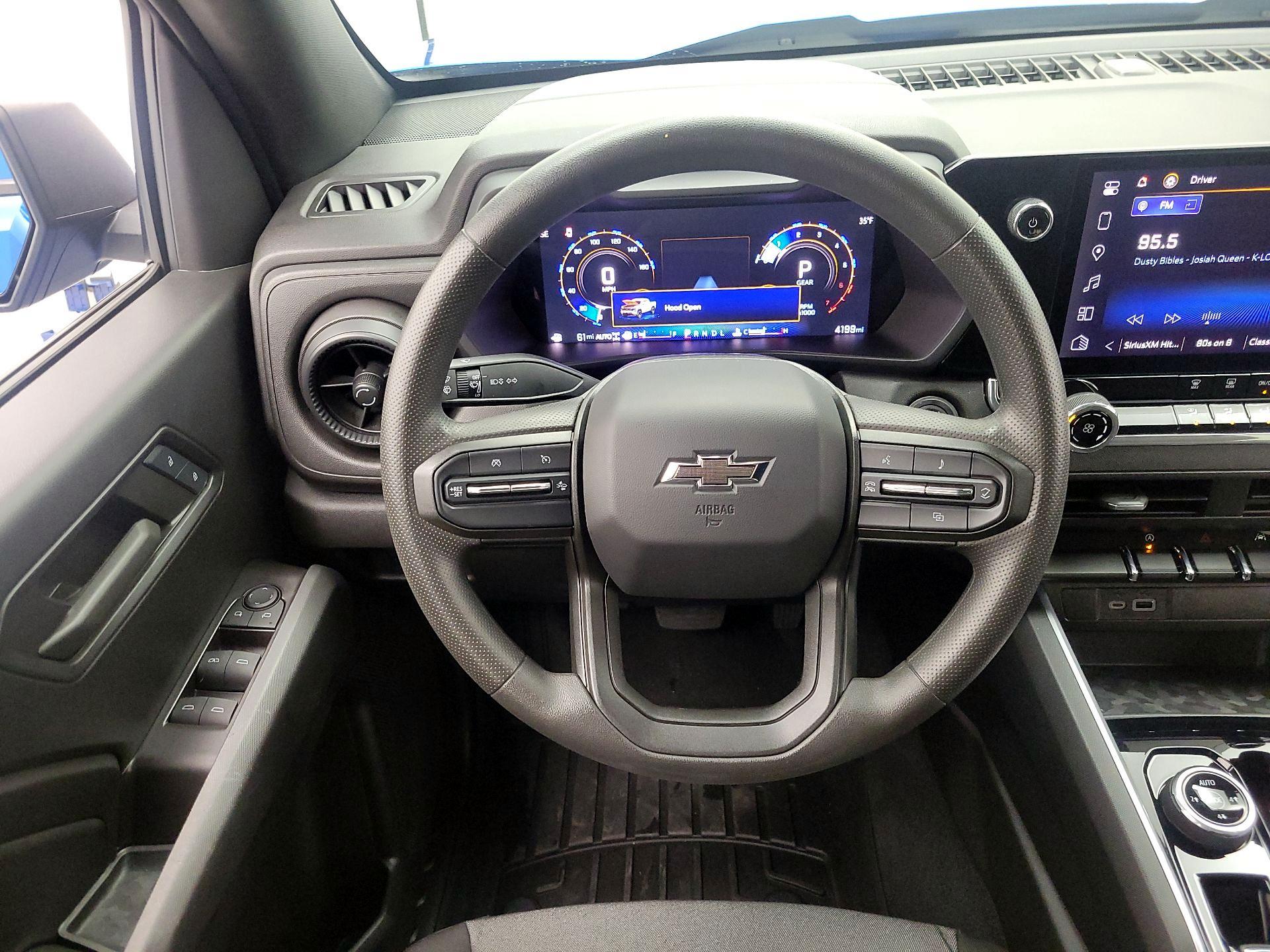 Thumbnail: 2024 Chevrolet Colorado - 10