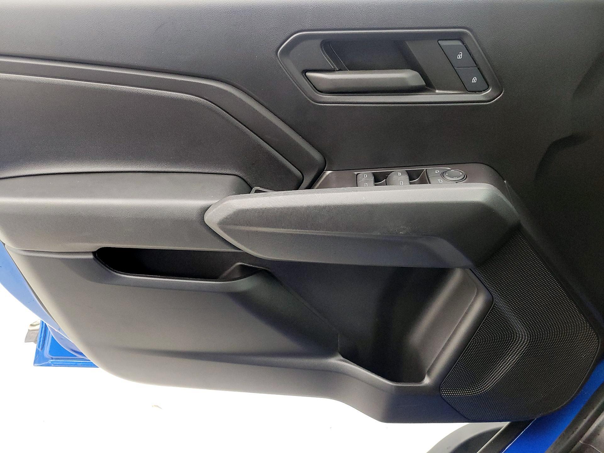 Thumbnail: 2024 Chevrolet Colorado - 12