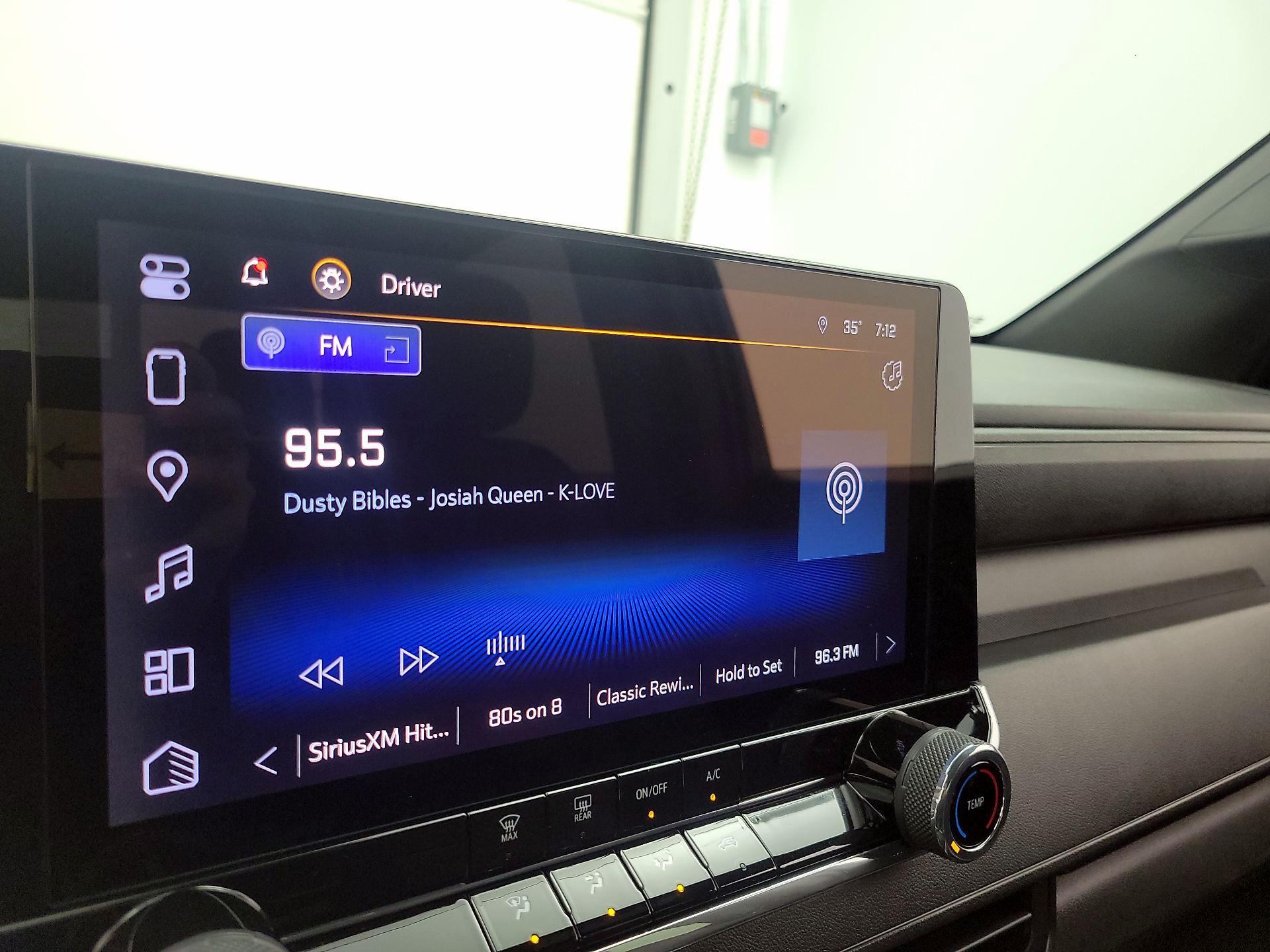 Thumbnail: 2024 Chevrolet Colorado - 15