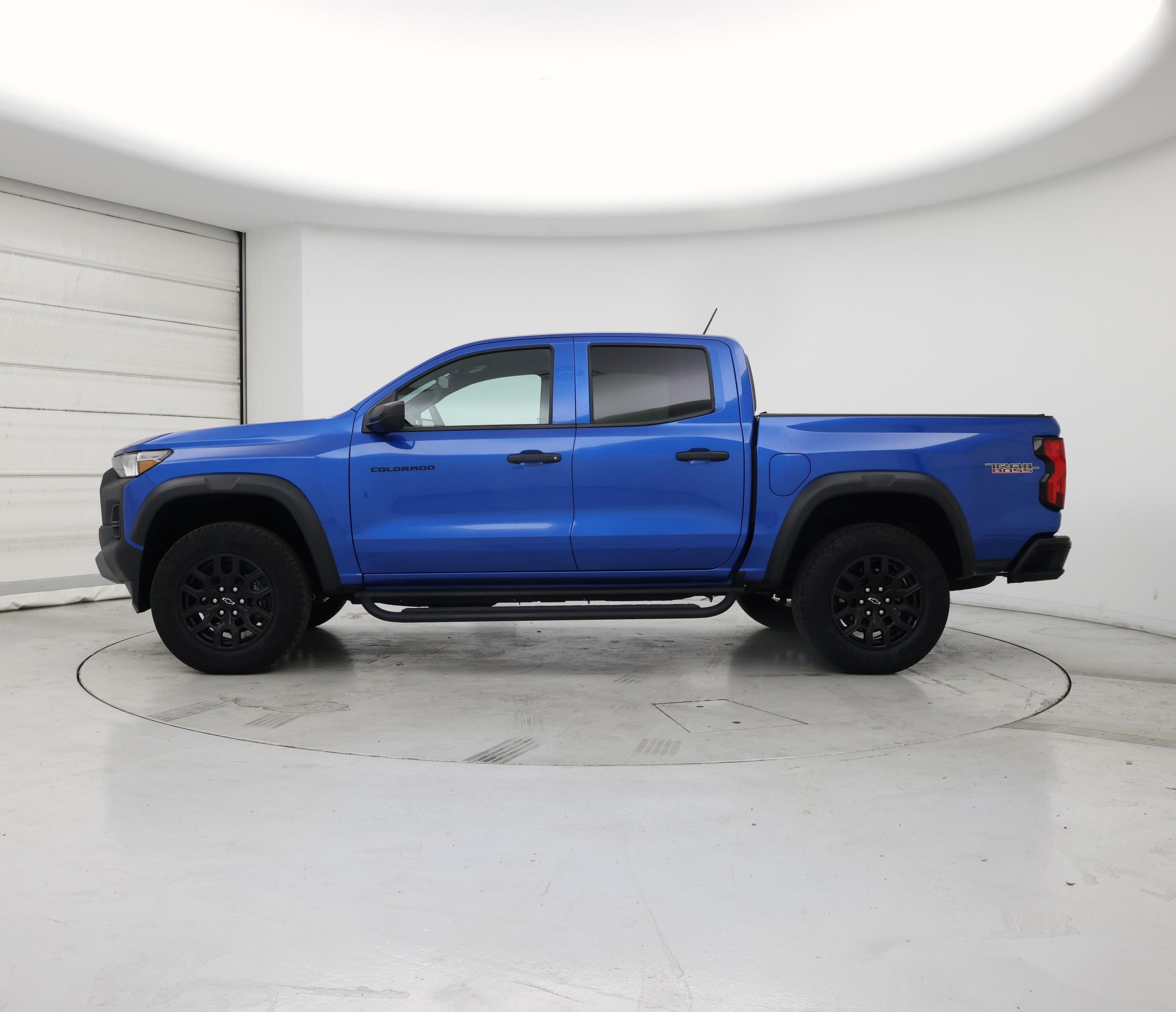 Thumbnail: 2024 Chevrolet Colorado - 3