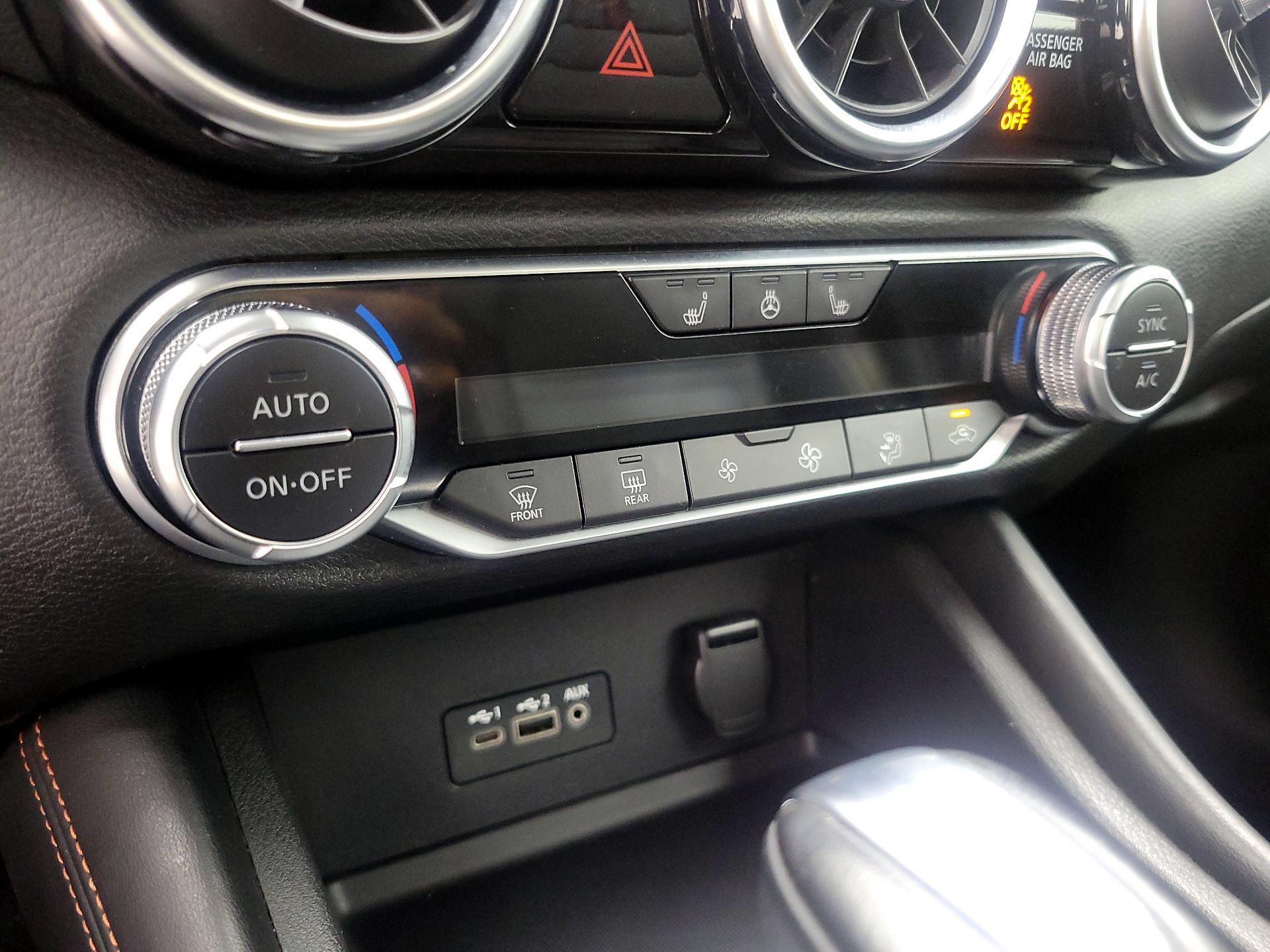 Thumbnail: 2020 Nissan Sentra - 16