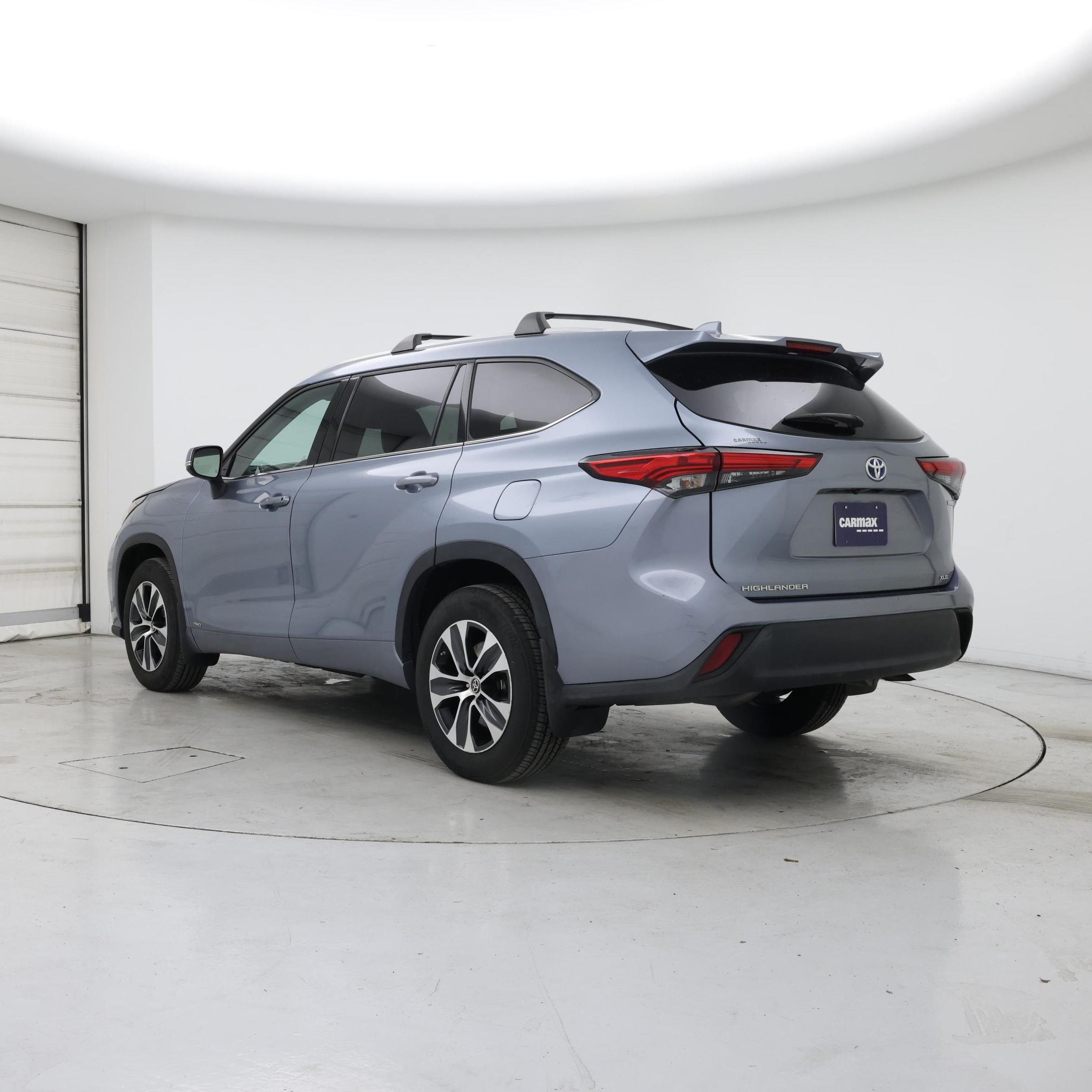 Thumbnail: 2022 Toyota Highlander - 2