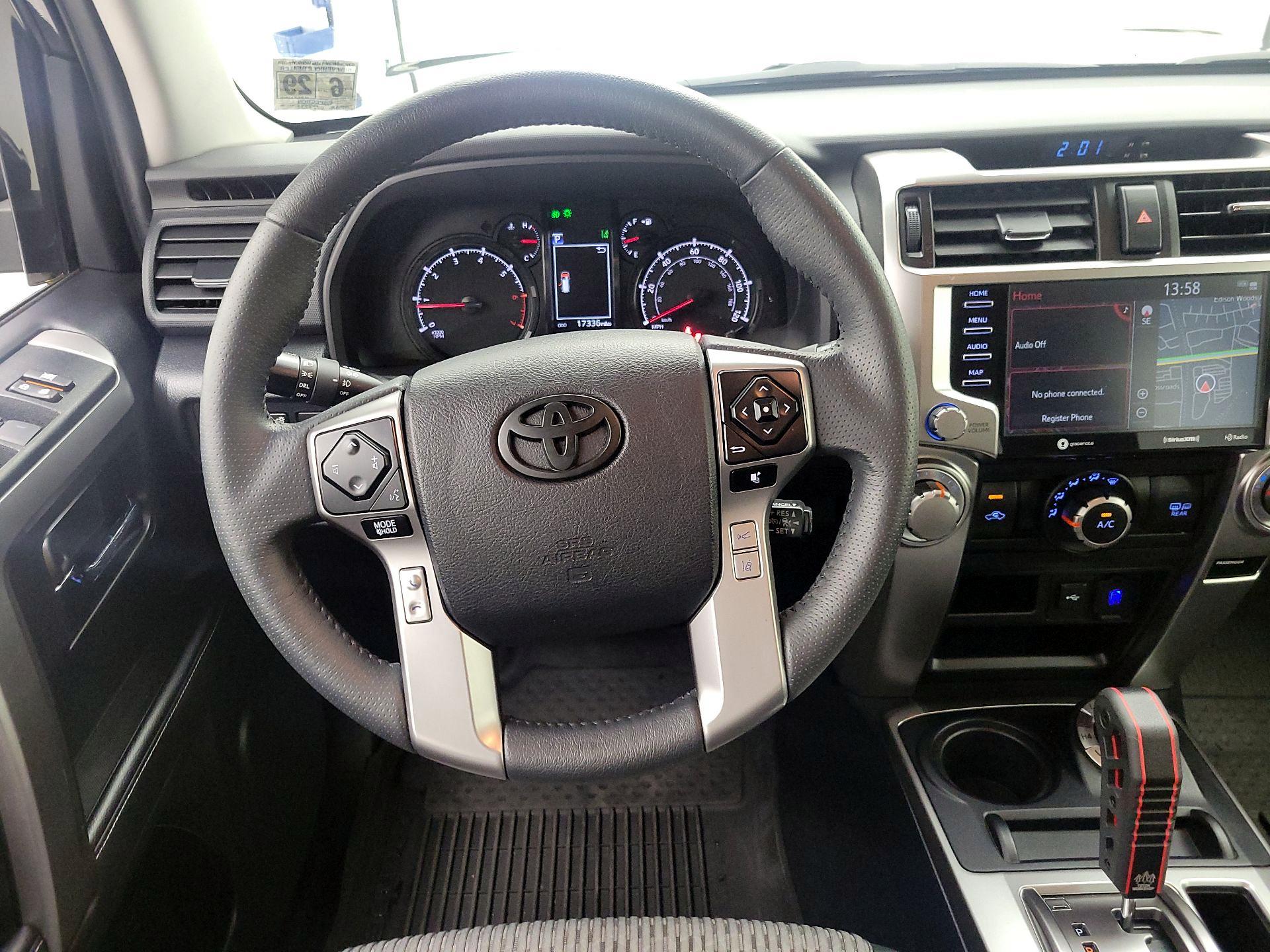 Thumbnail: 2024 Toyota 4Runner - 10