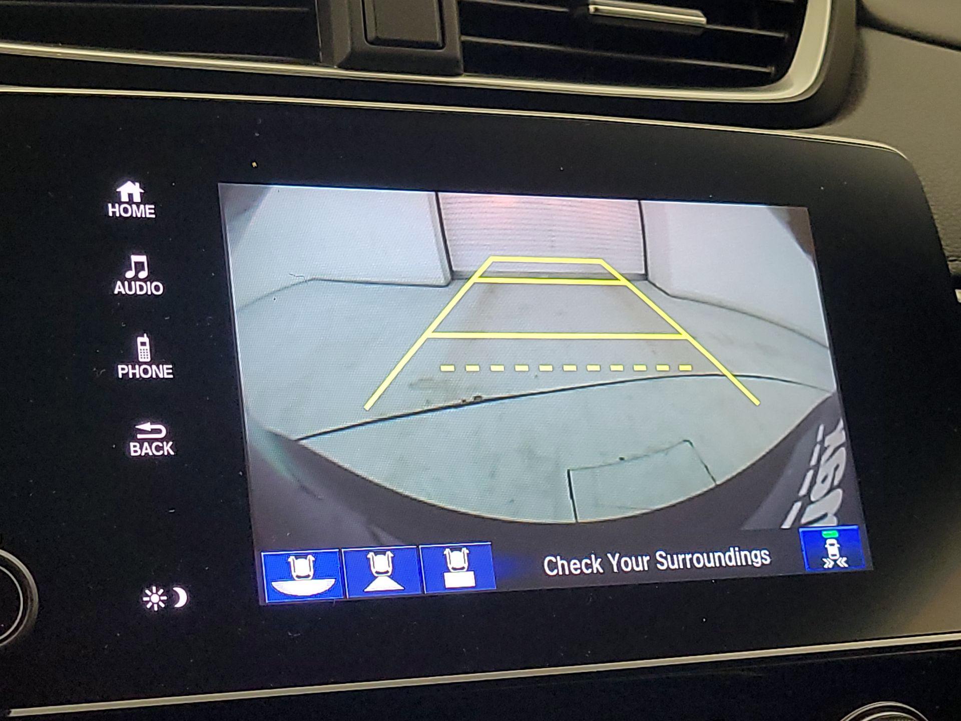 Thumbnail: 2017 Honda CR-V - 14