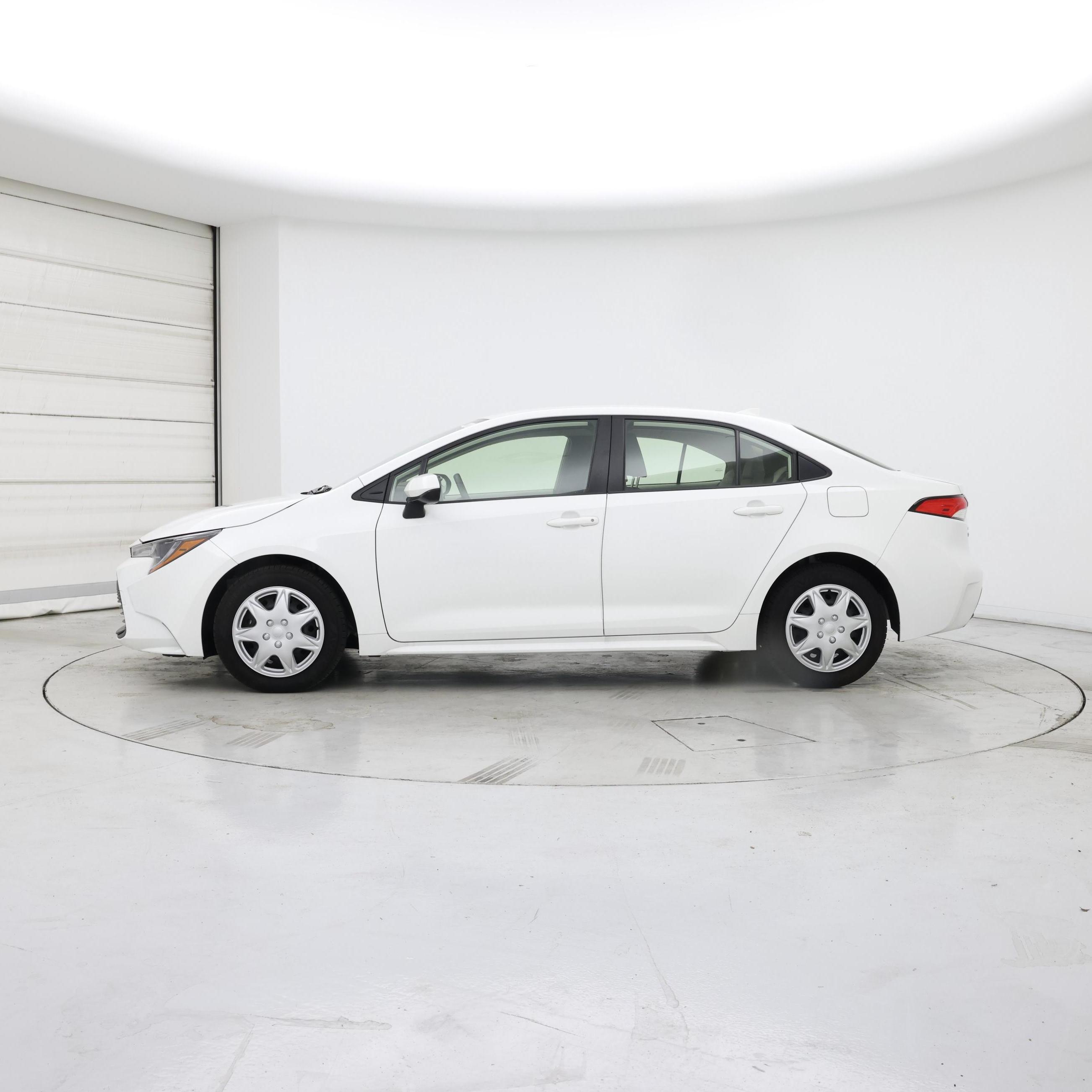 Thumbnail: 2024 Toyota Corolla - 3