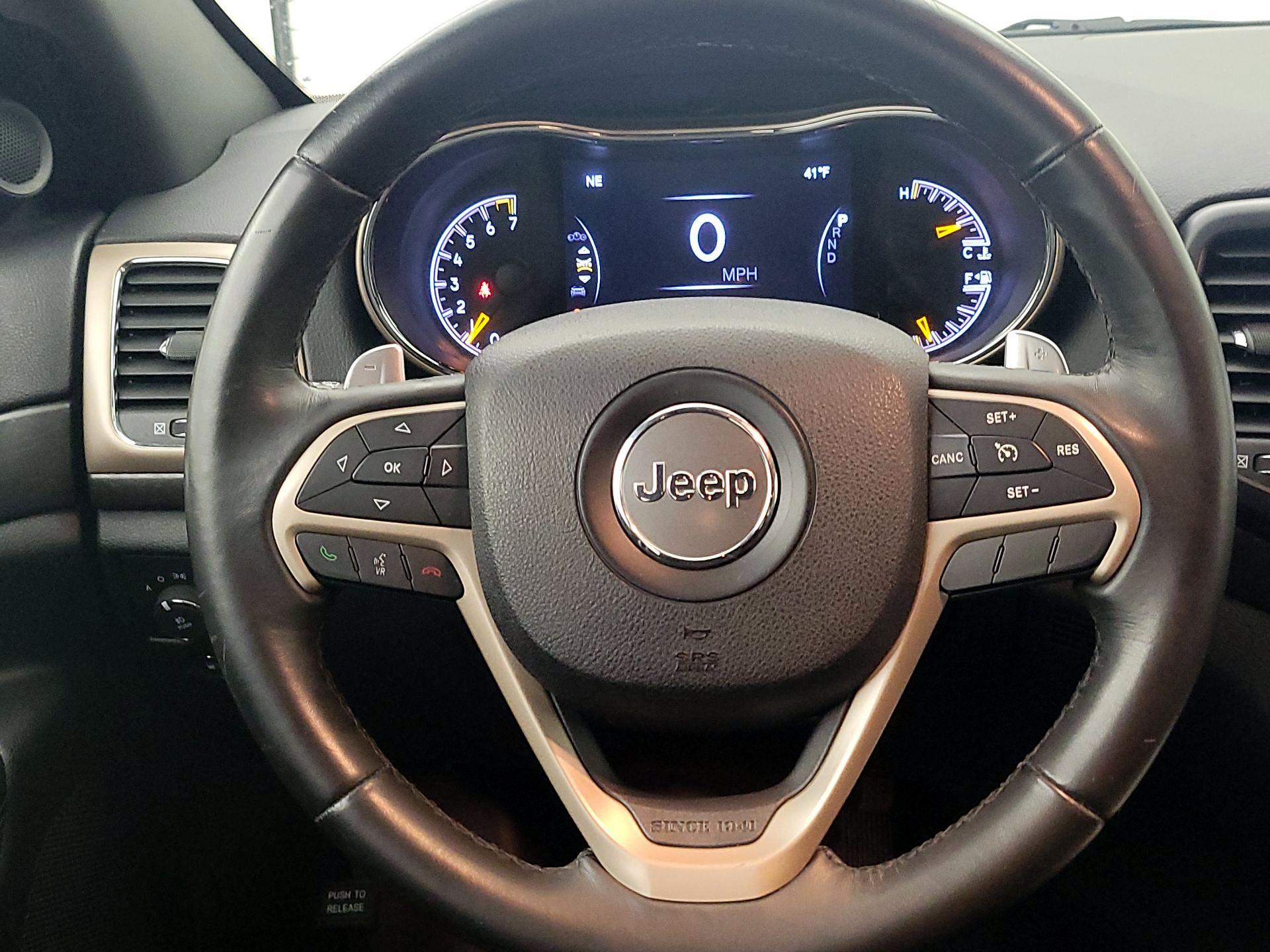 Thumbnail: 2016 Jeep Grand Cherokee - 10