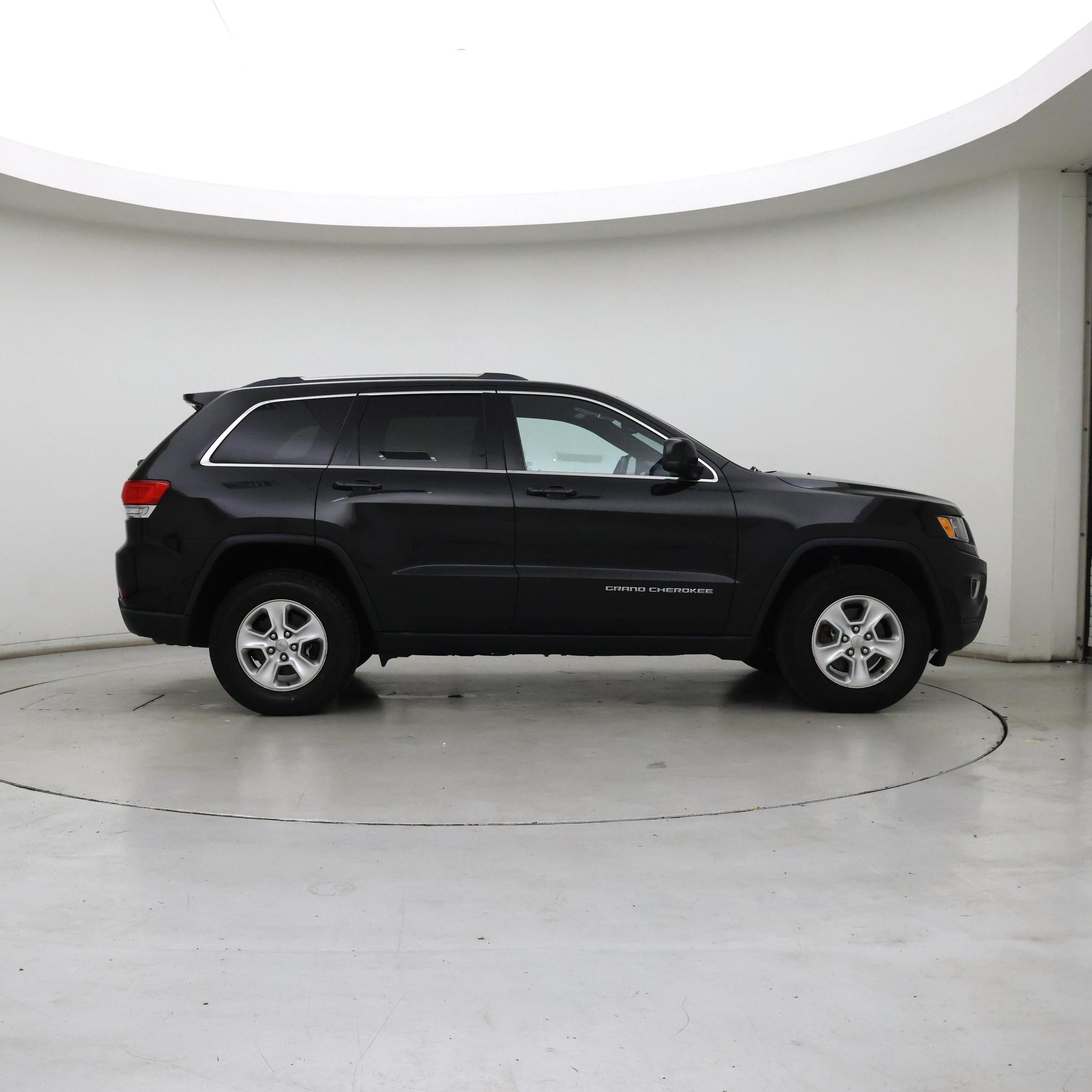 Thumbnail: 2016 Jeep Grand Cherokee - 7