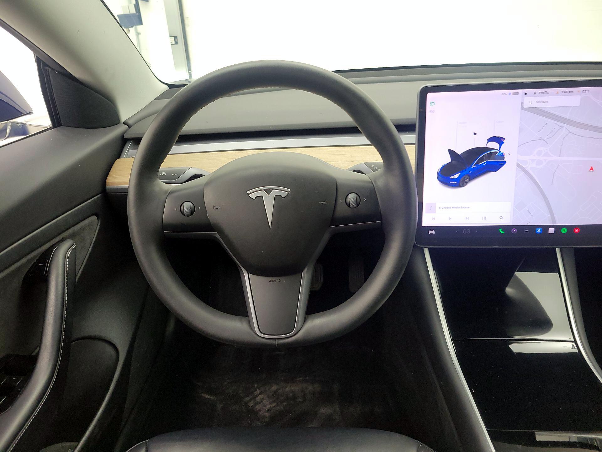 Thumbnail: 2020 Tesla Model 3 - 10