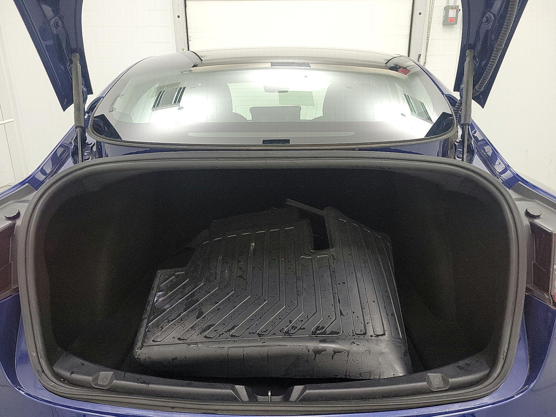 Thumbnail: 2020 Tesla Model 3 - 20