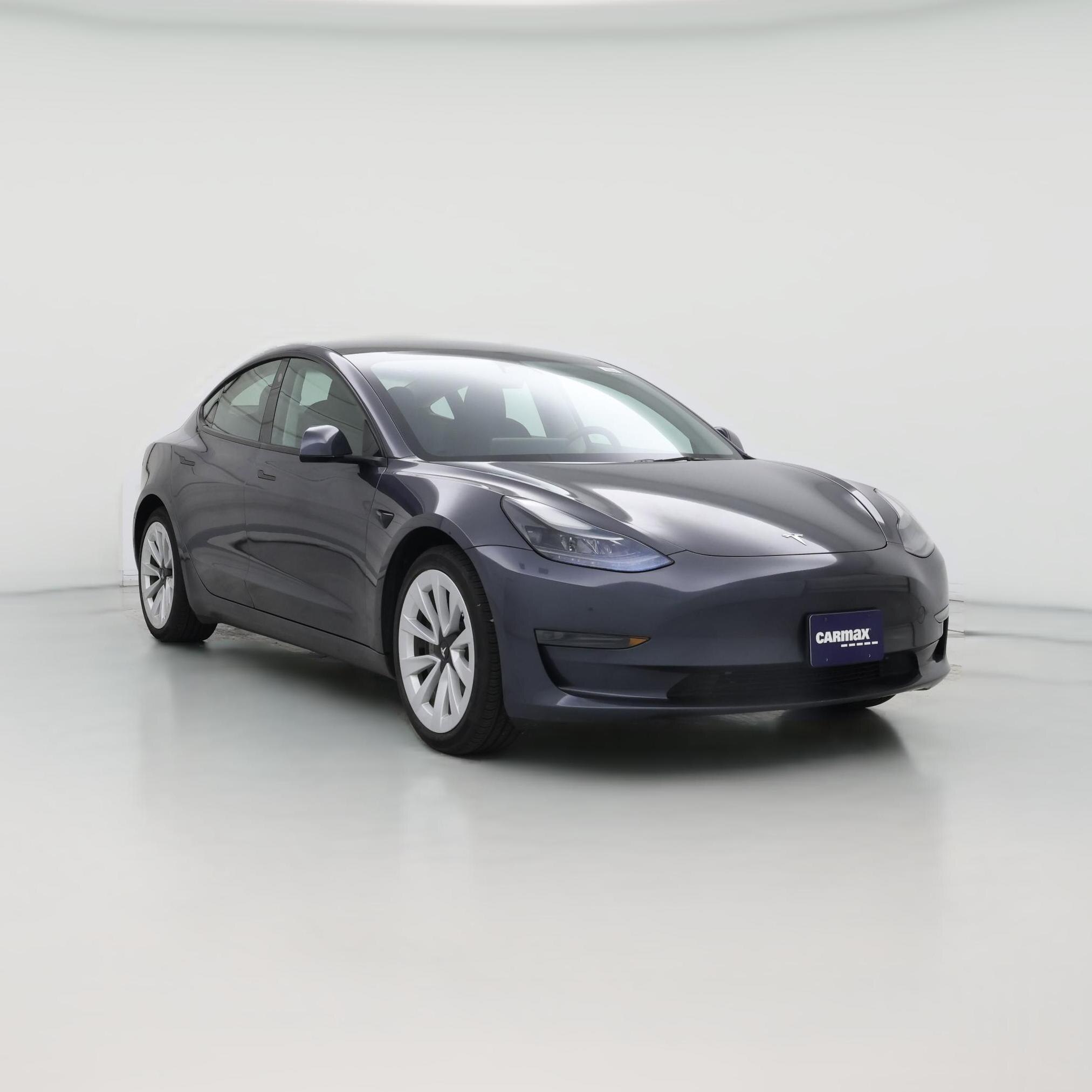 Thumbnail: 2023 Tesla Model 3 - 1