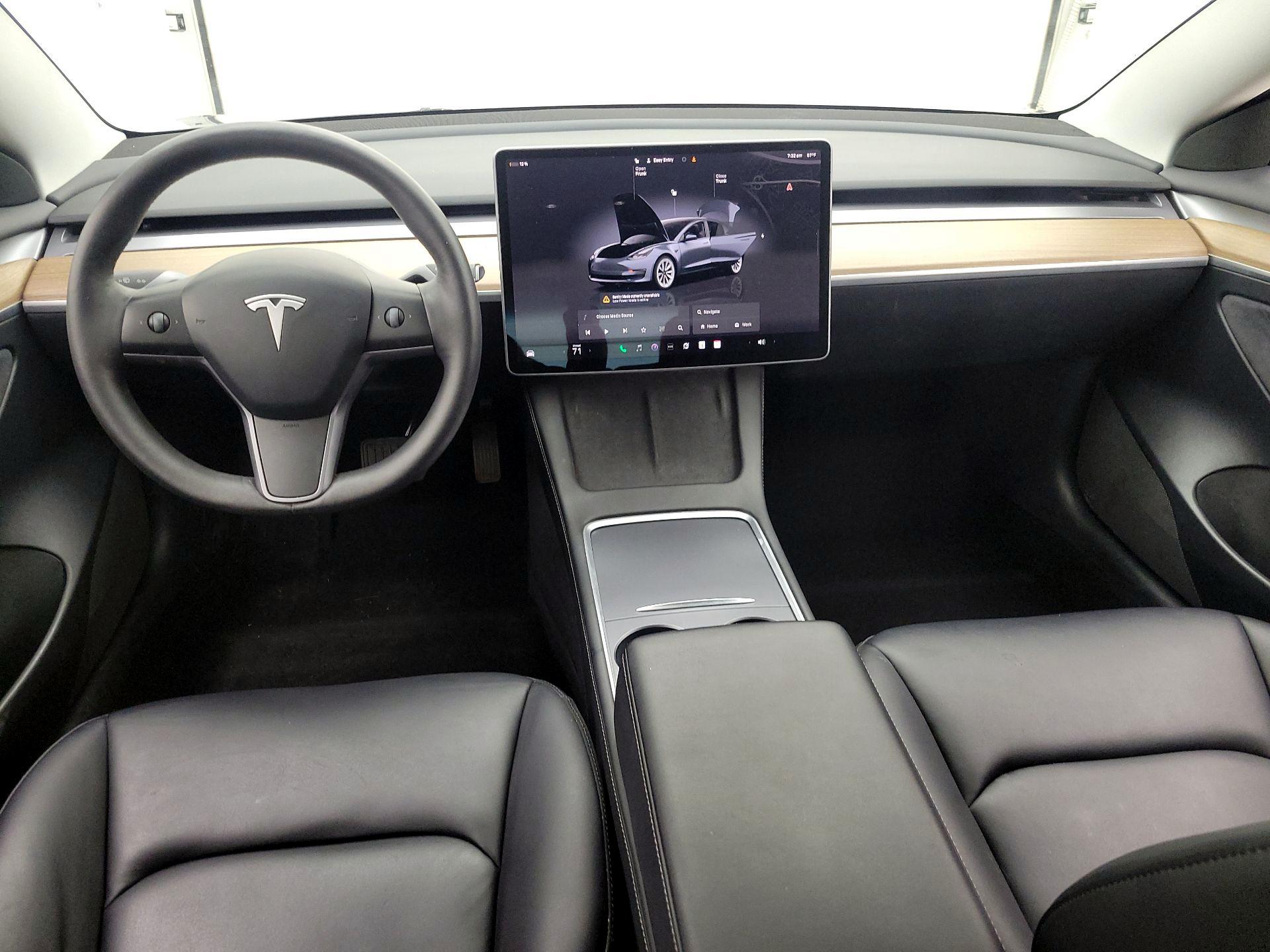 Thumbnail: 2023 Tesla Model 3 - 9