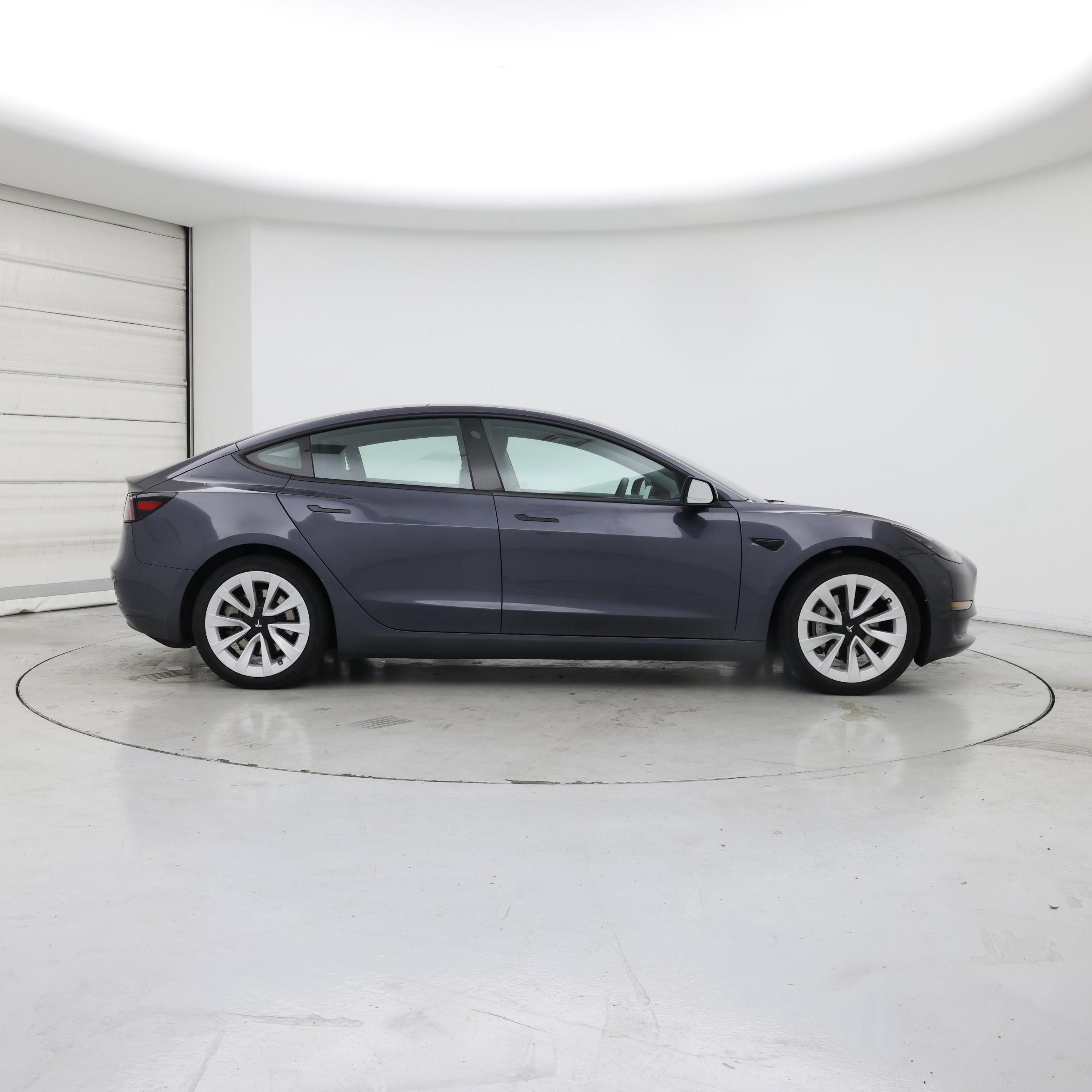 Thumbnail: 2023 Tesla Model 3 - 7