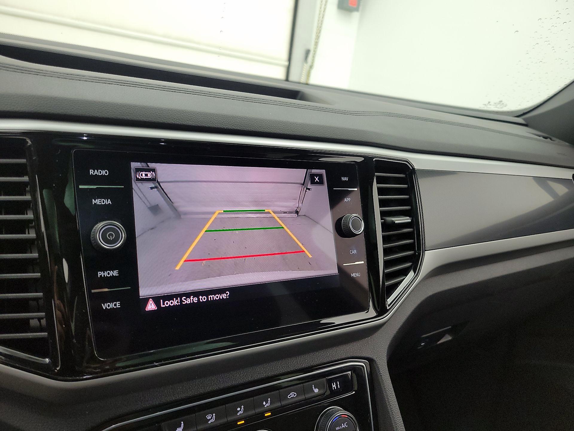 Thumbnail: 2023 Volkswagen Atlas - 14