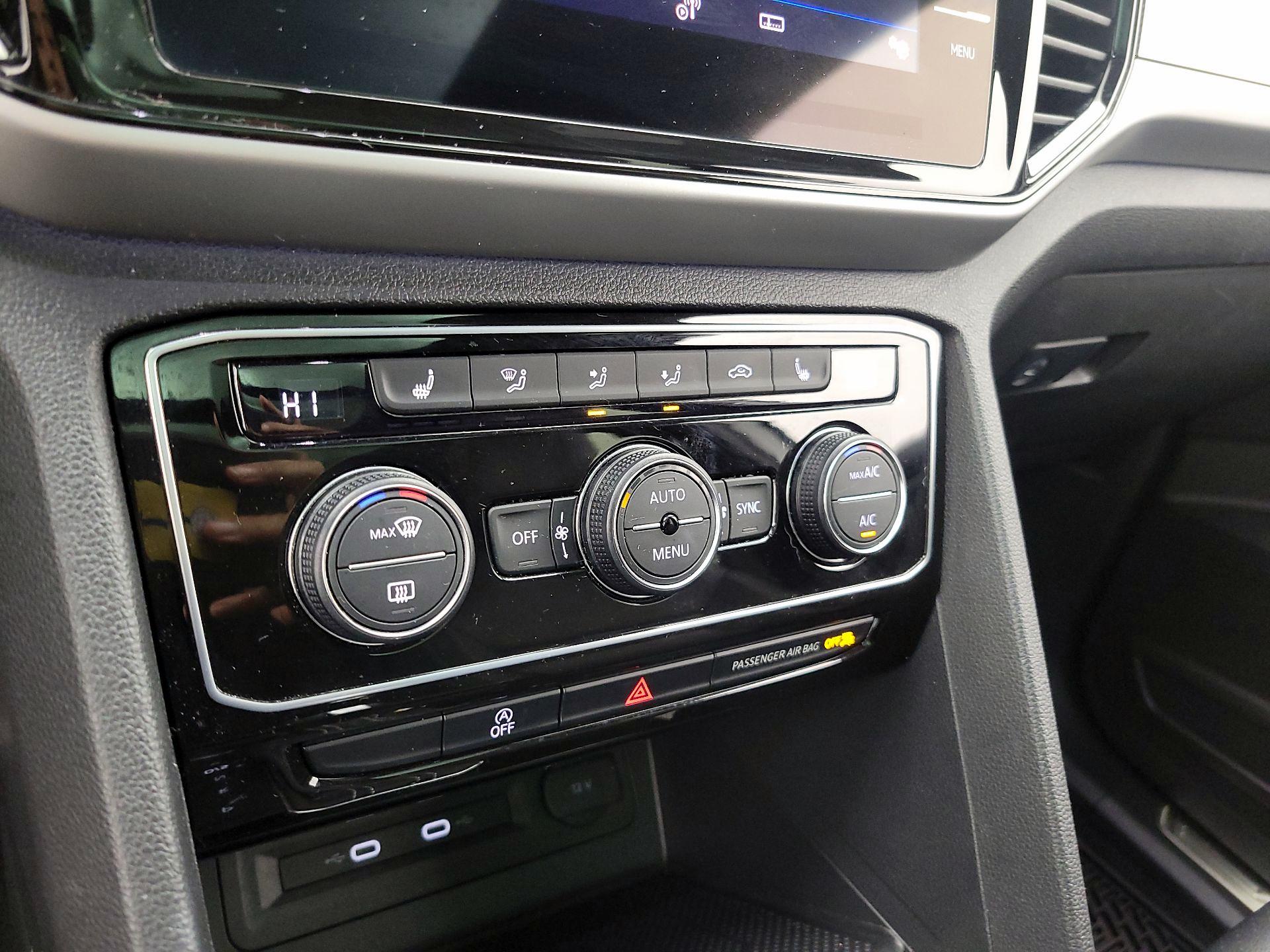 Thumbnail: 2023 Volkswagen Atlas - 16