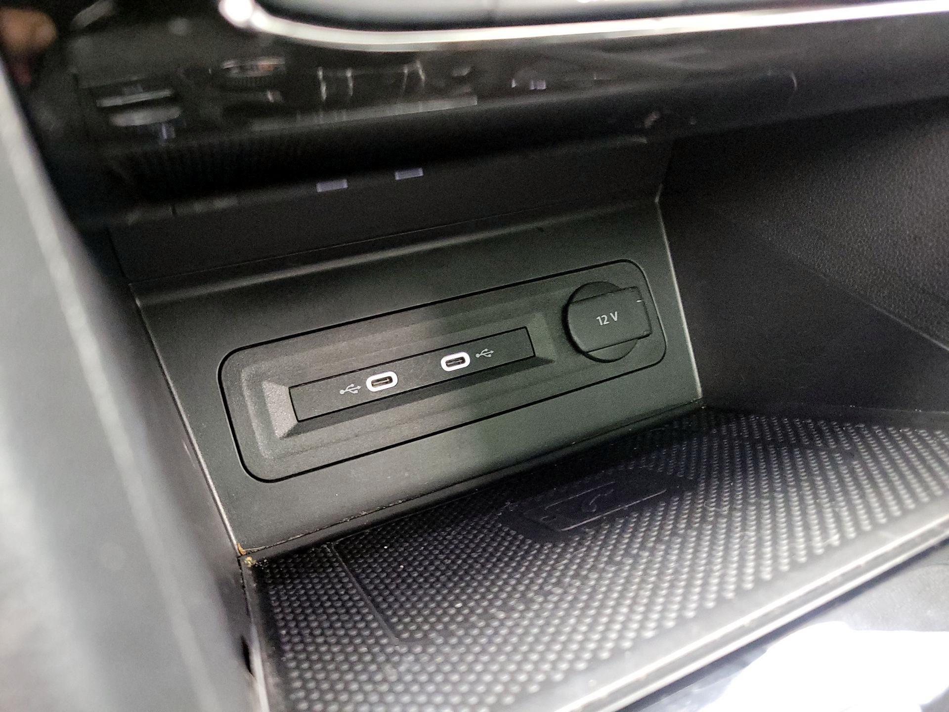 Thumbnail: 2023 Volkswagen Atlas - 18