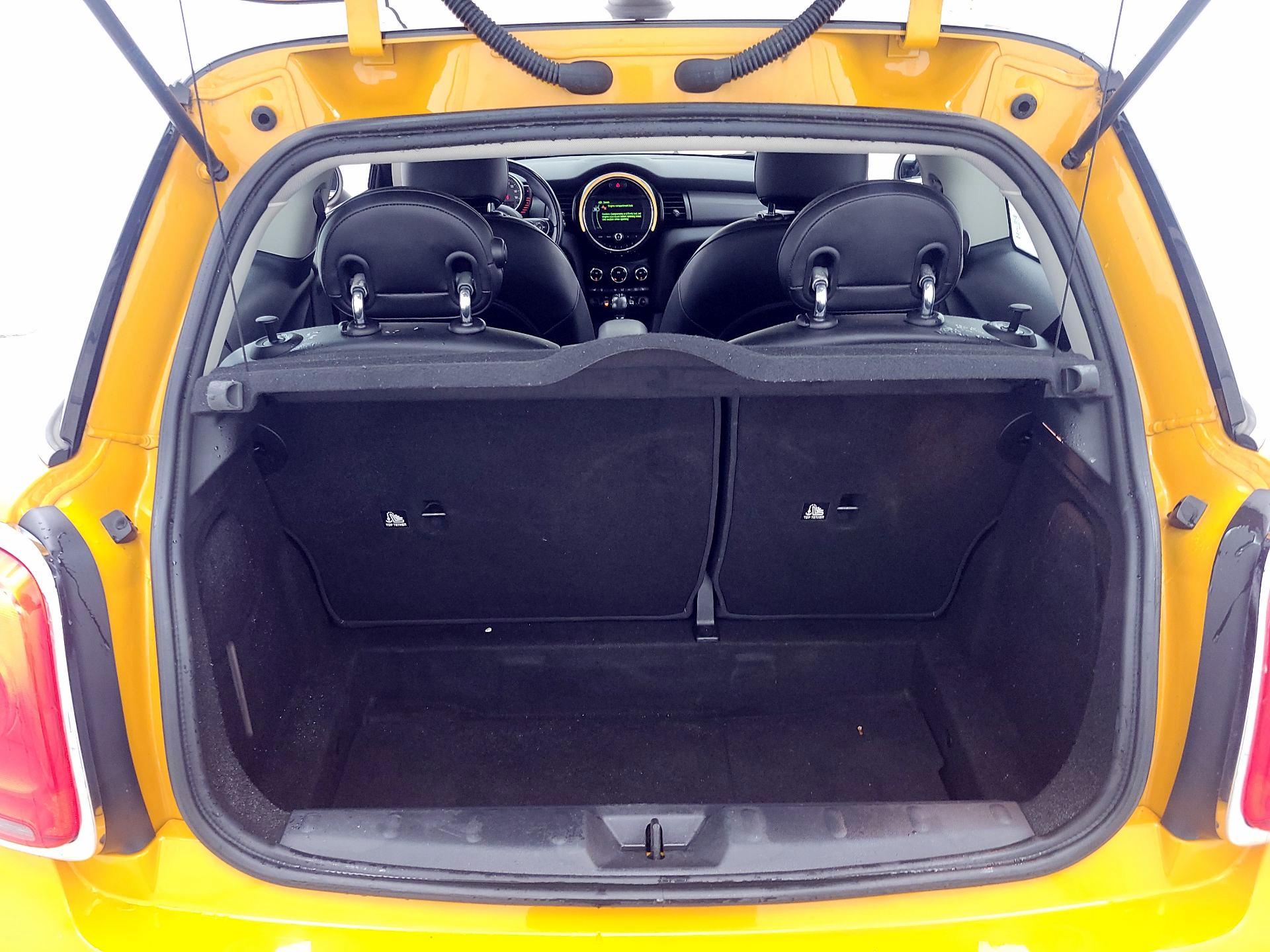 Thumbnail: 2016 MINI Cooper Hardtop - 20