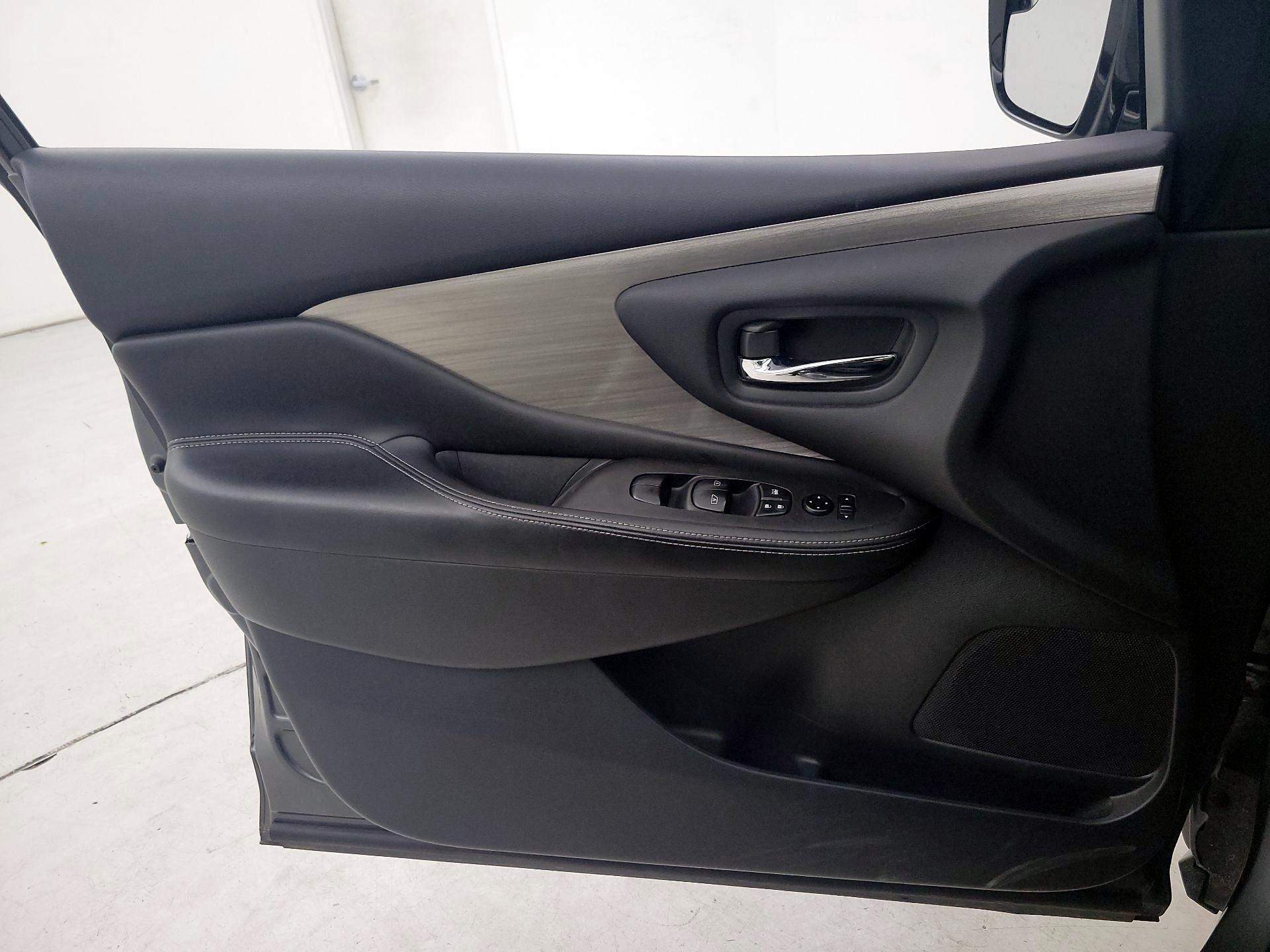 Thumbnail: 2015 Nissan Murano - 12