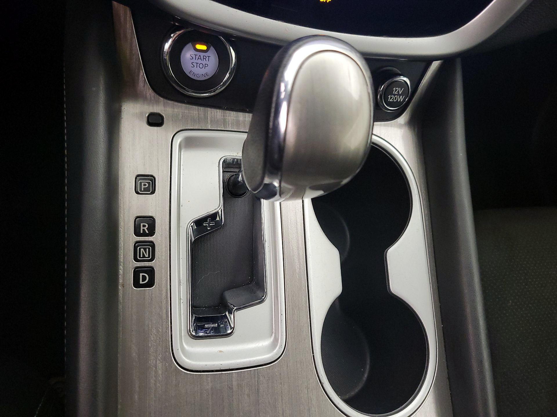 Thumbnail: 2015 Nissan Murano - 17