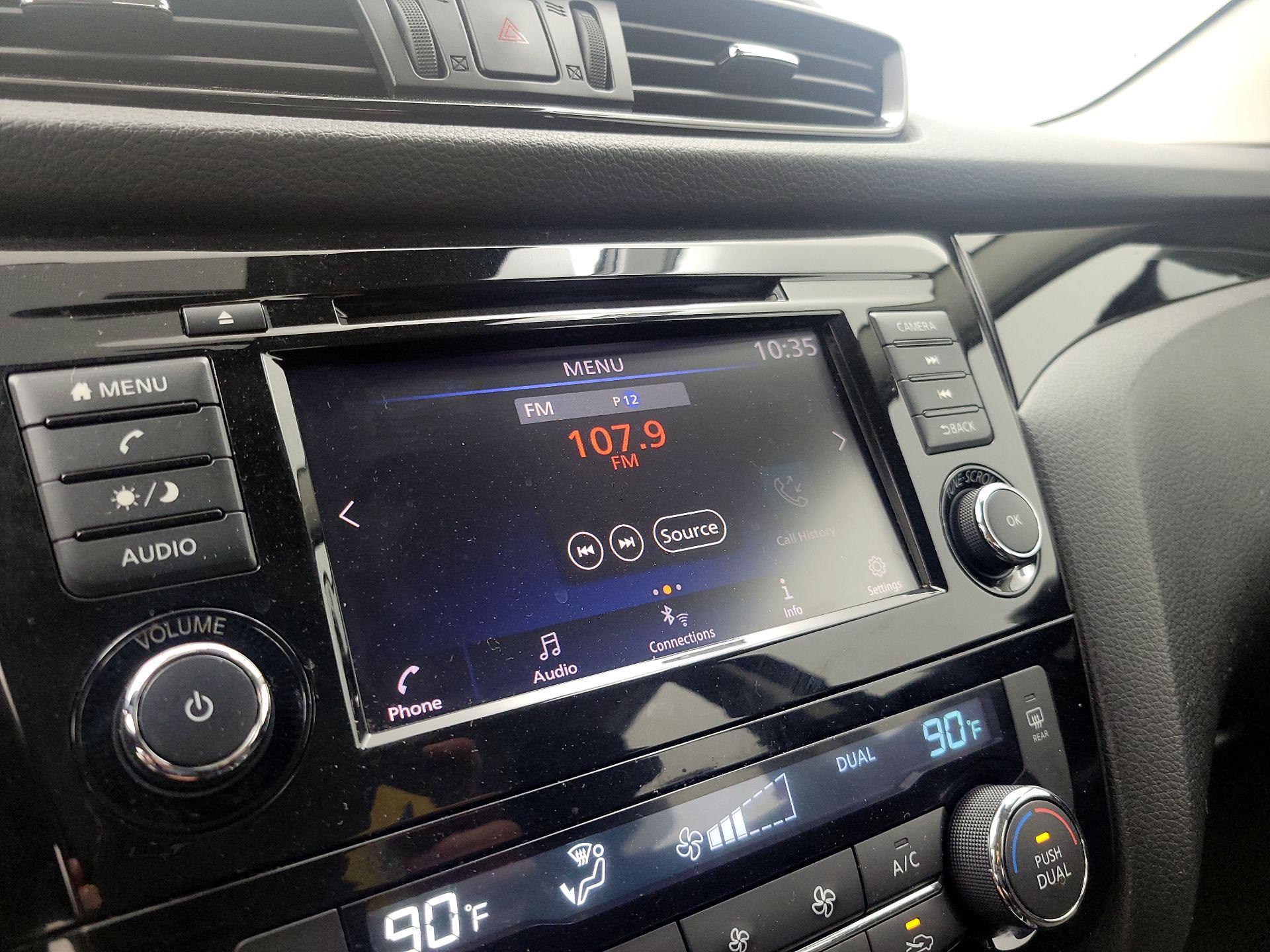 Thumbnail: 2020 Nissan Rogue Sport - 15