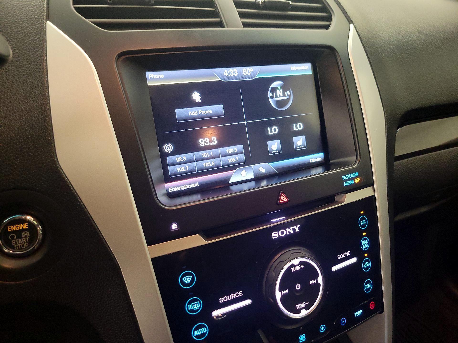 Thumbnail: 2015 Ford Explorer - 15