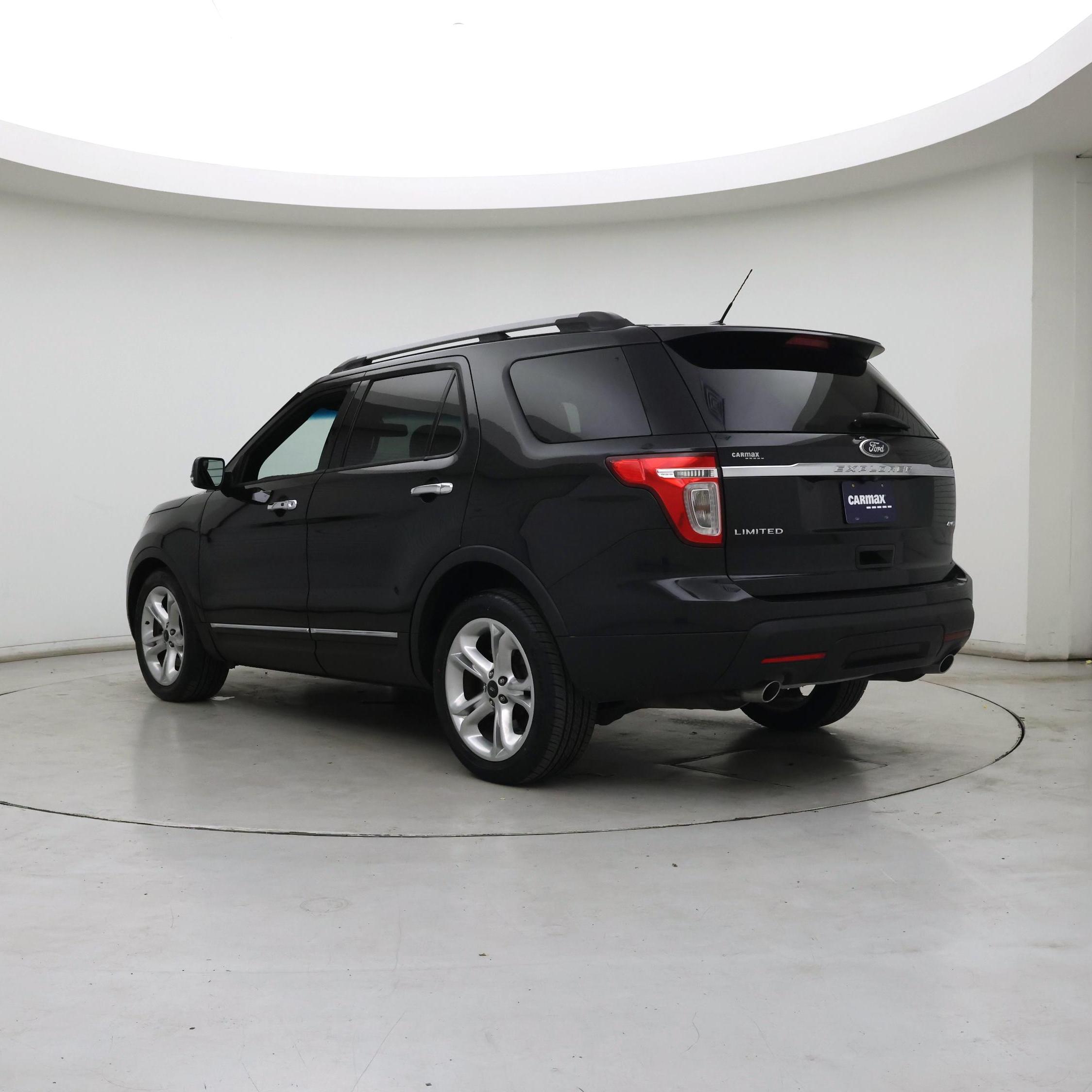 Thumbnail: 2015 Ford Explorer - 2