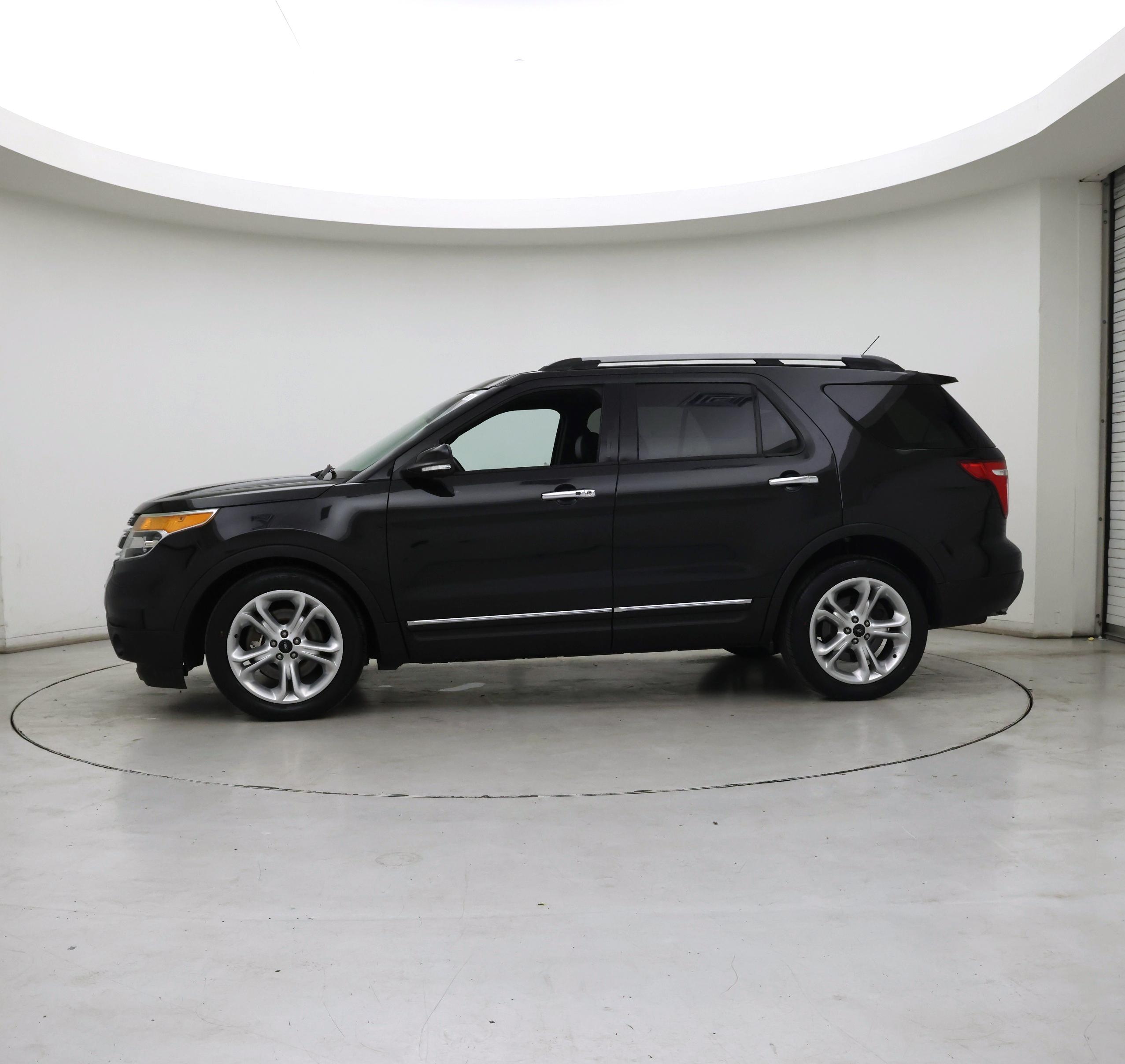 Thumbnail: 2015 Ford Explorer - 3