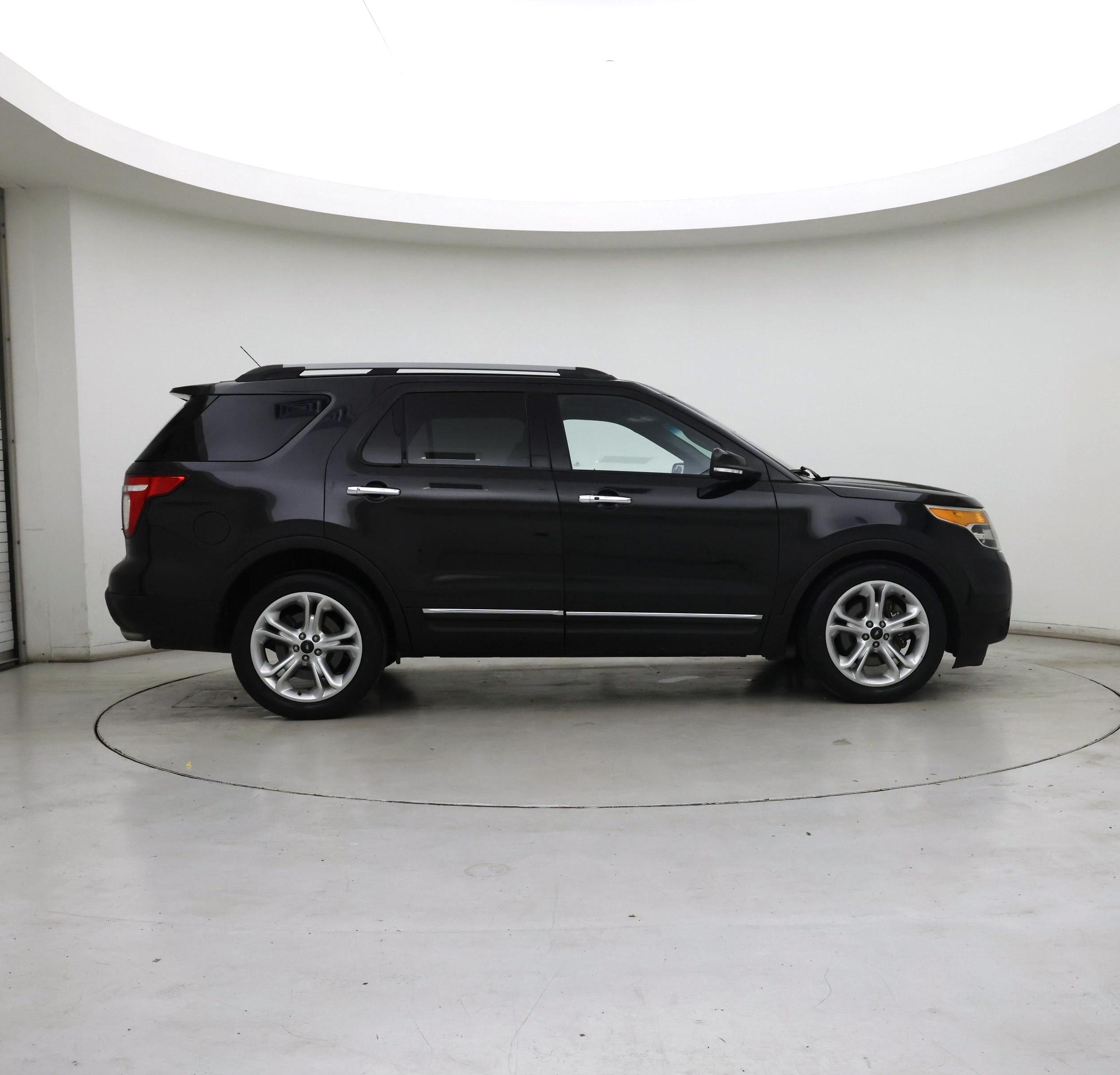 Thumbnail: 2015 Ford Explorer - 7