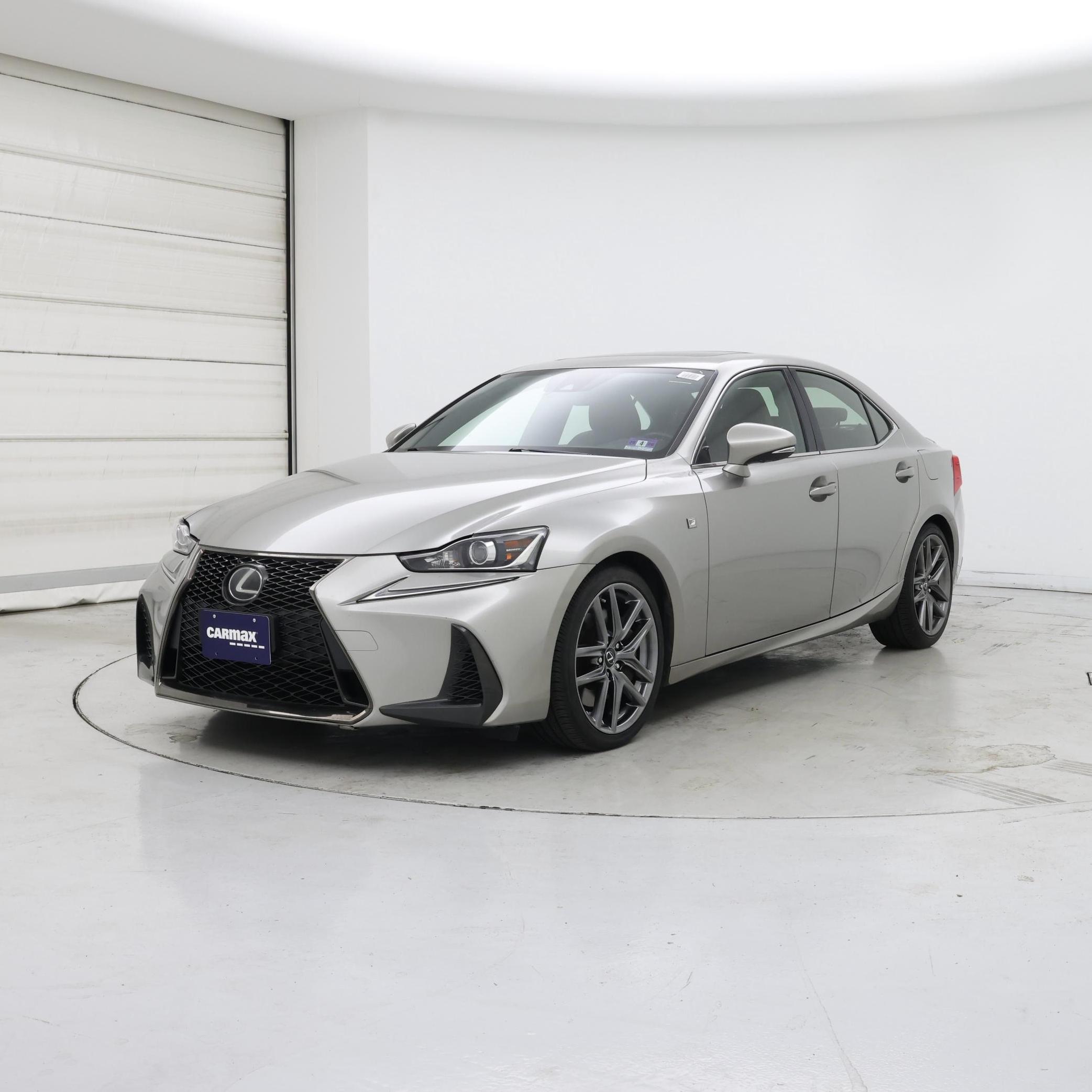 Thumbnail: 2017 Lexus IS - 4