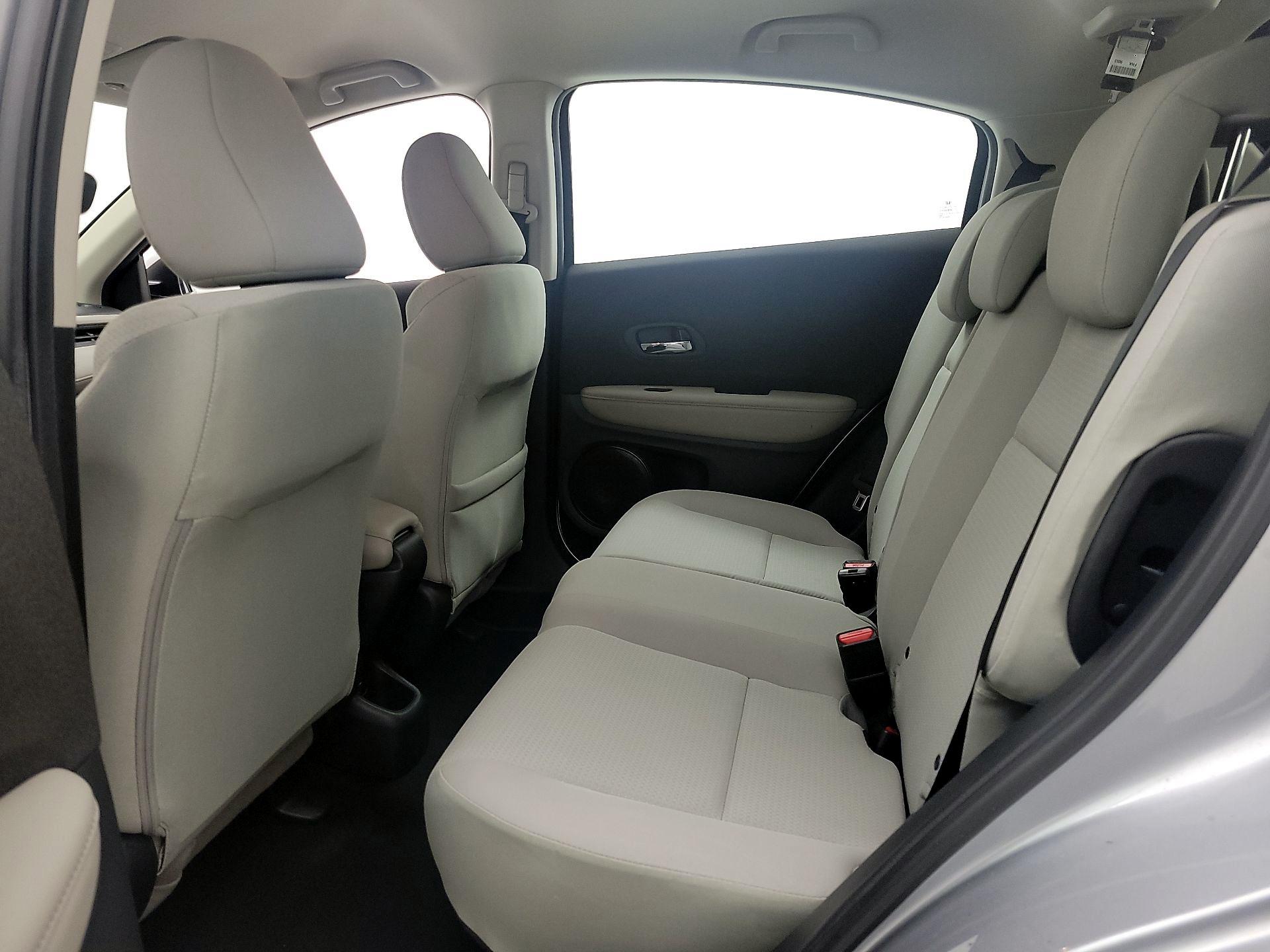 Thumbnail: 2019 Honda HR-V - 17