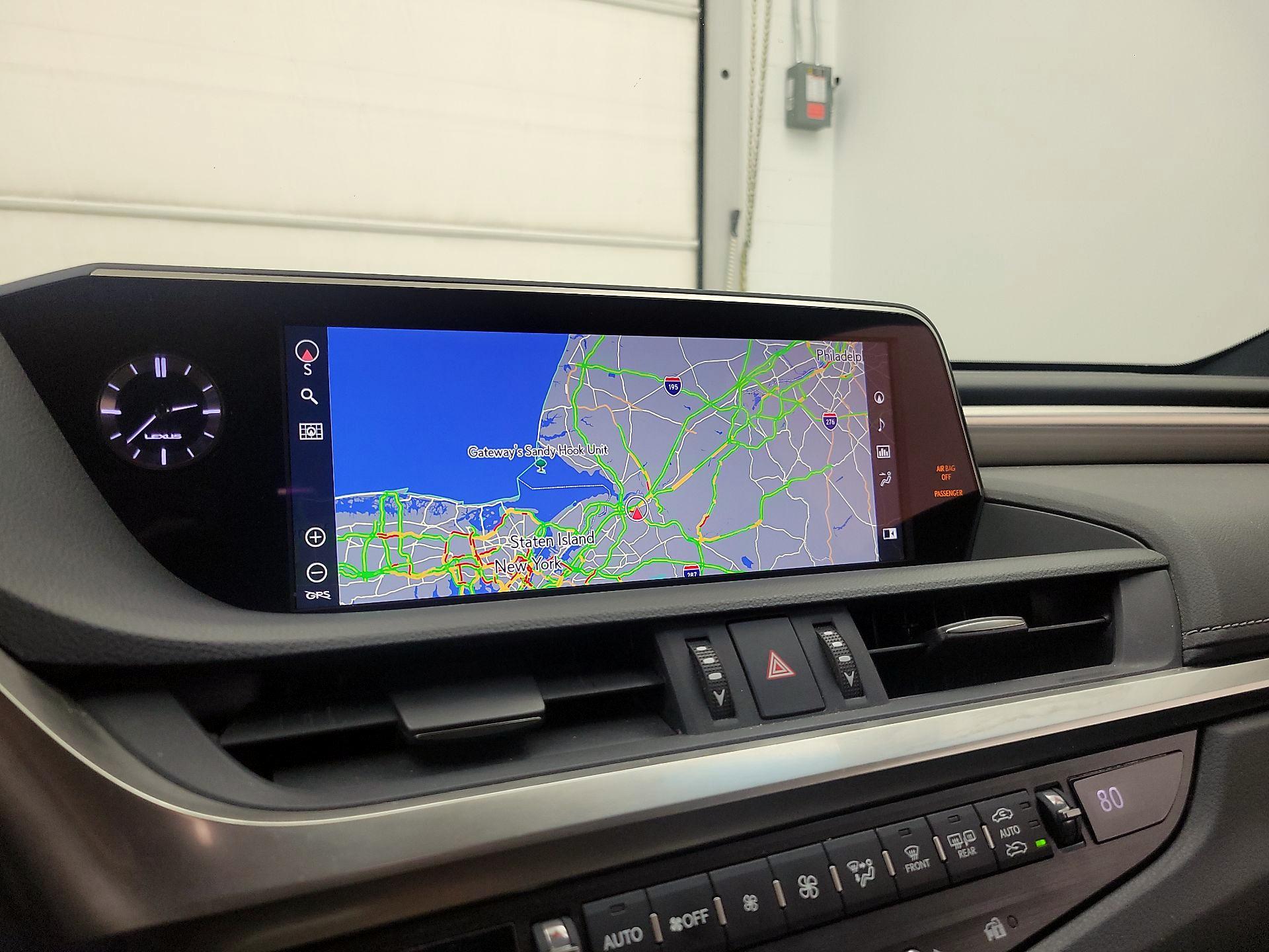 Thumbnail: 2020 Lexus ES - 13