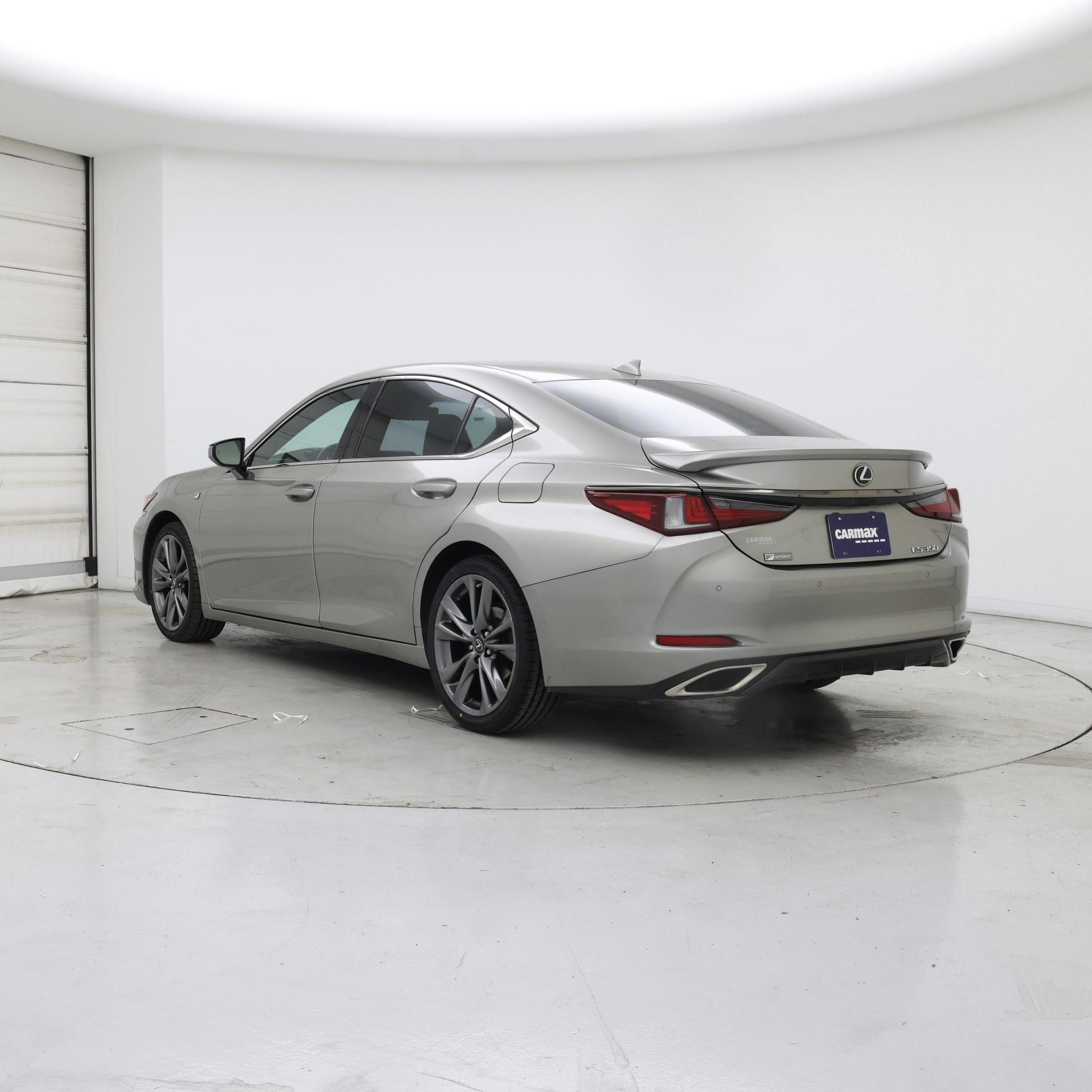 Thumbnail: 2020 Lexus ES - 2