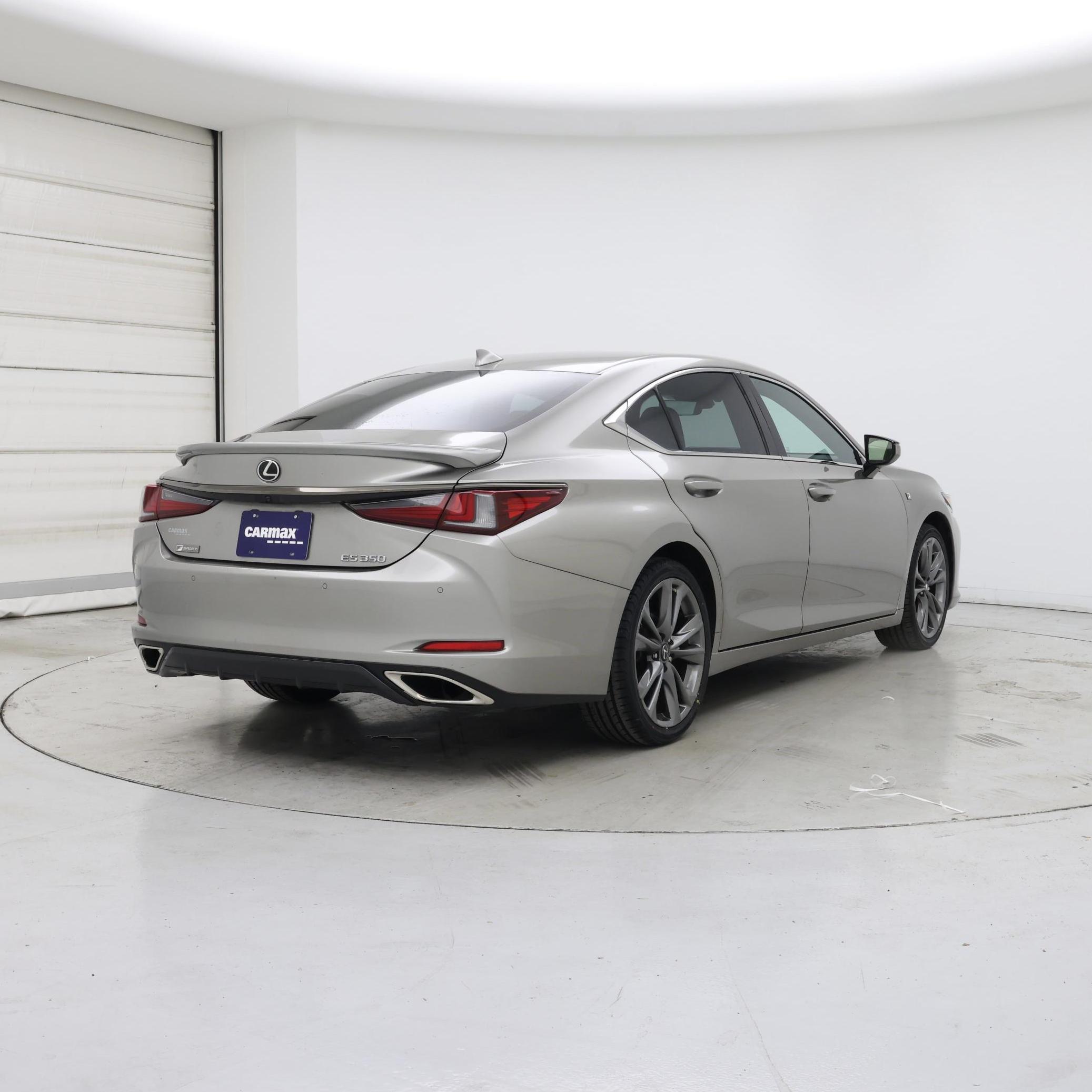 Thumbnail: 2020 Lexus ES - 8