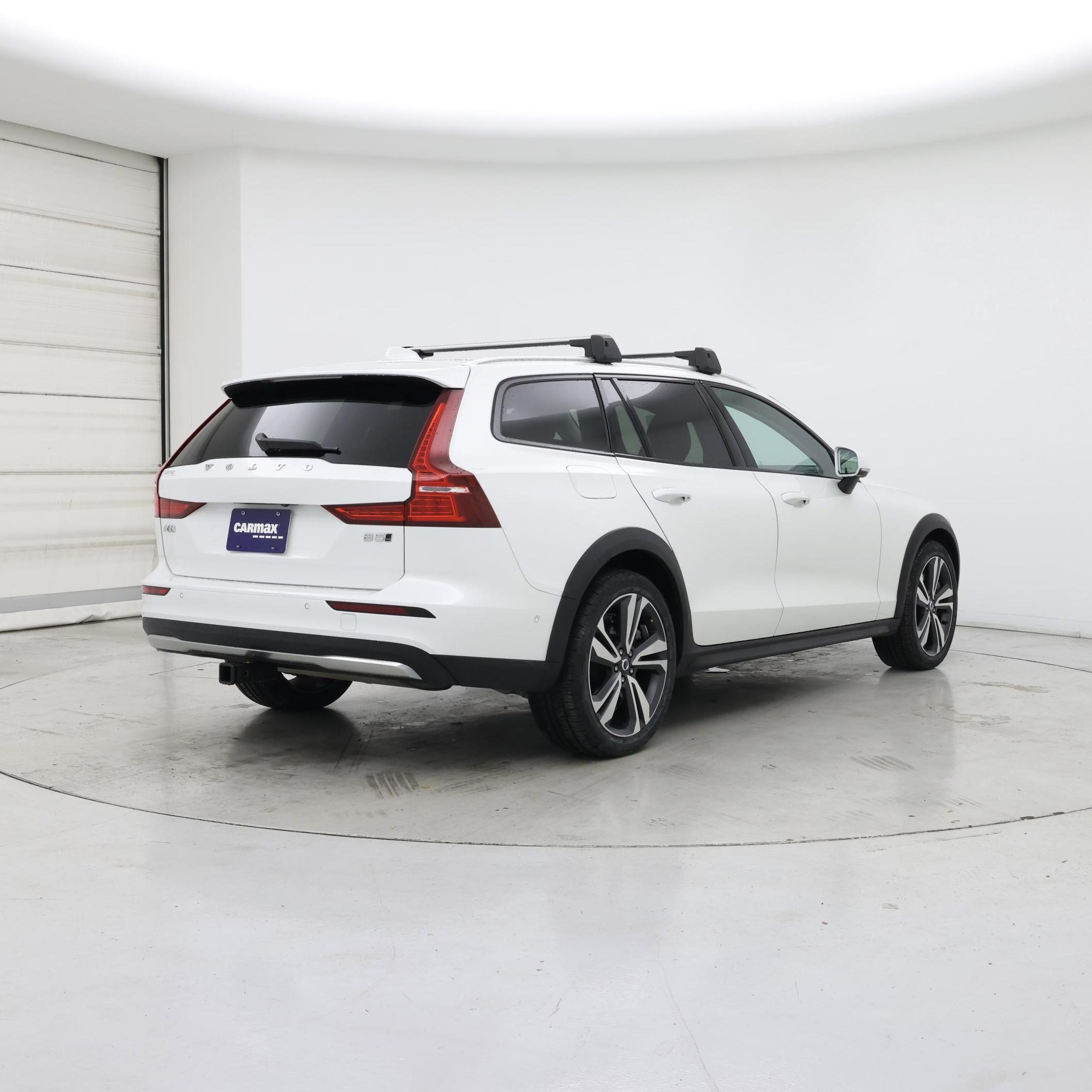 Thumbnail: 2024 Volvo S60 - 8