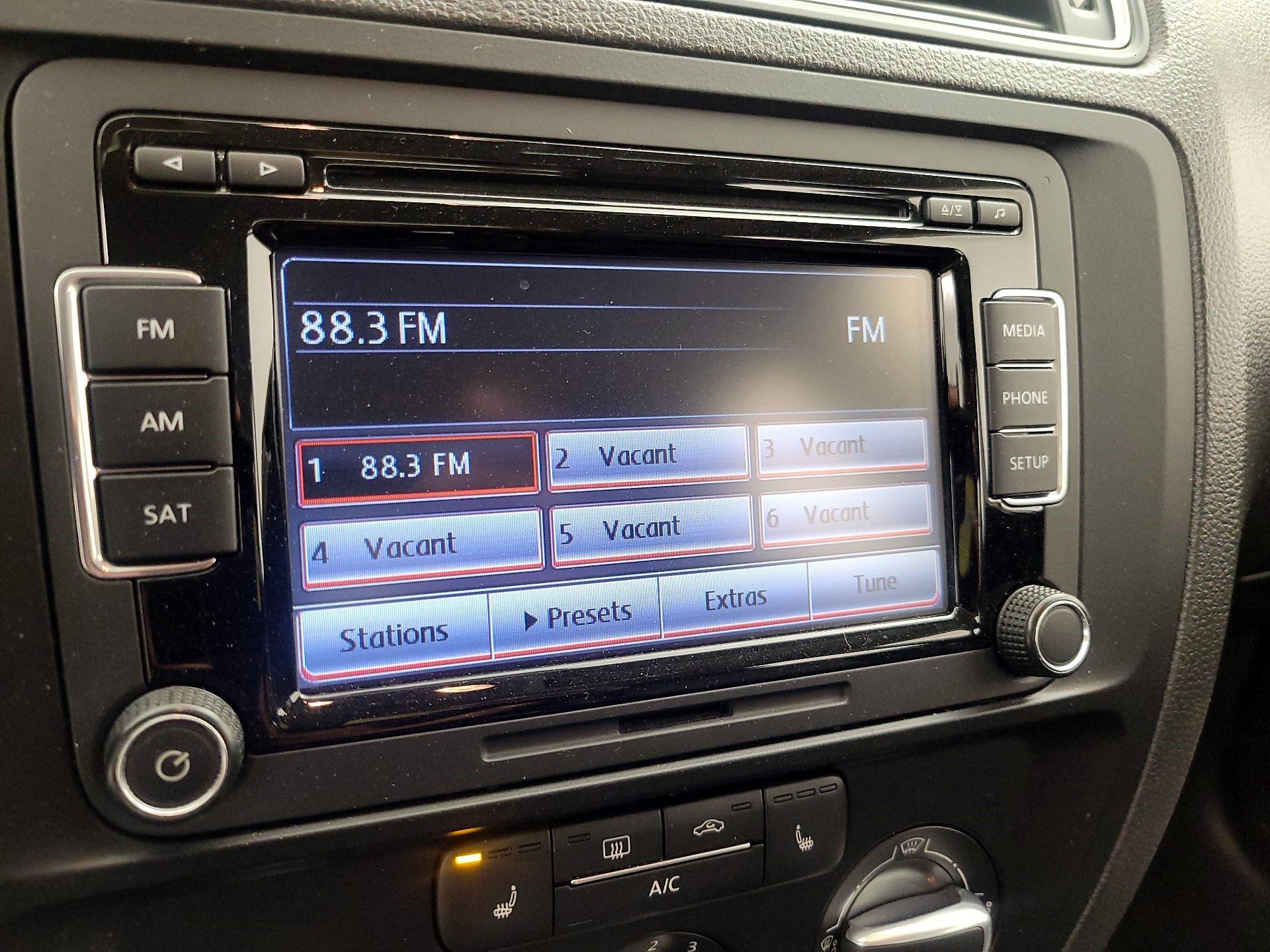 Thumbnail: 2015 Volkswagen Jetta - 13